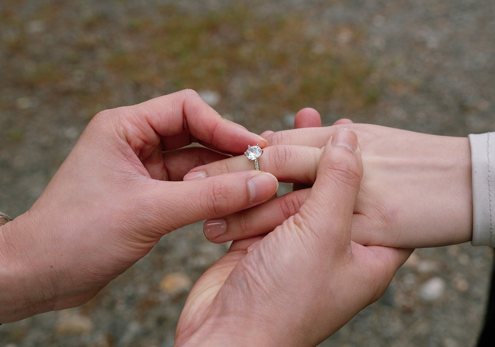 brian-shireen-kamikochi-proposal-ring-detail-closeup-07.jpg
