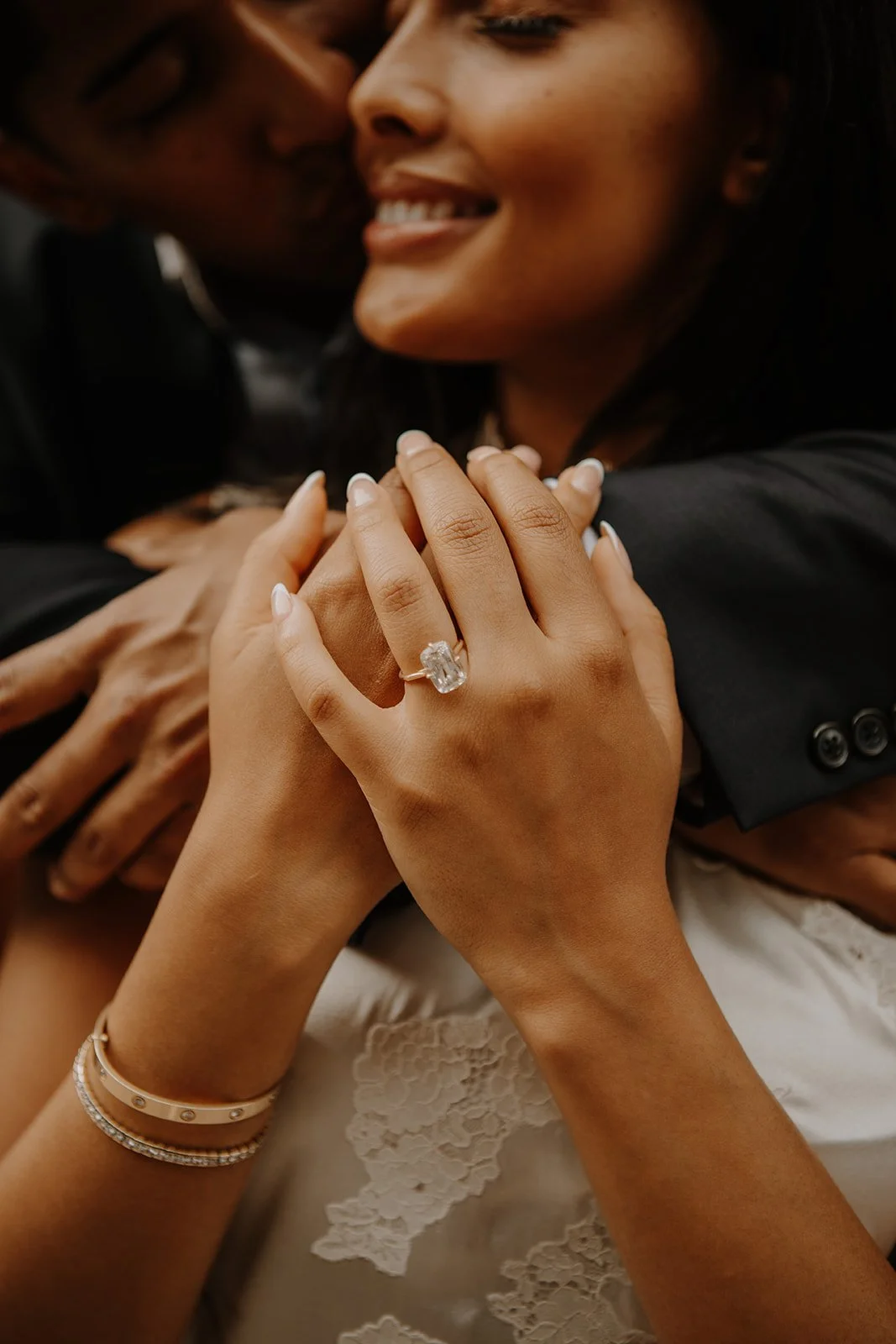 janelle-graham-kyoto-gion-ring-embrace-handsclasped-closeup-16.jpg