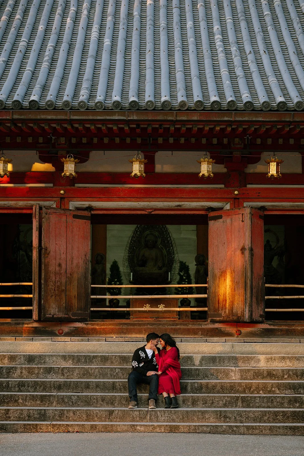 avanika-parichay-daigoji-hall-steps-04.jpg