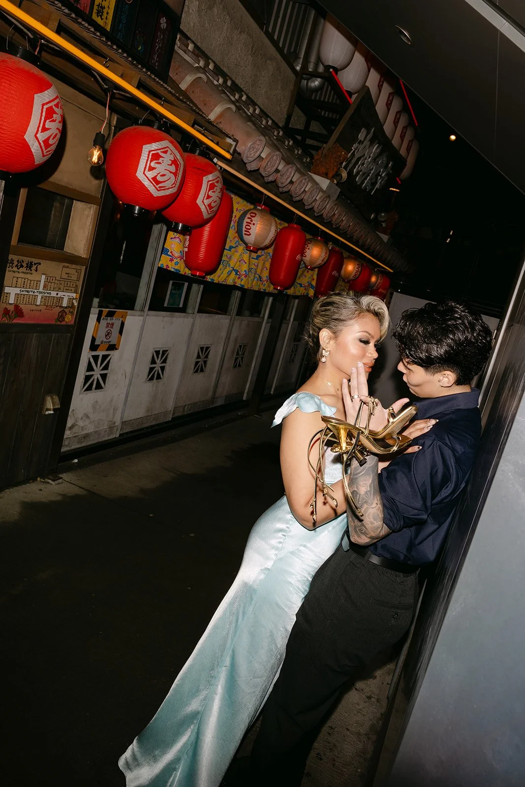 kyannie-indira-tokyo-engagement-heels-in-hand-10.jpg