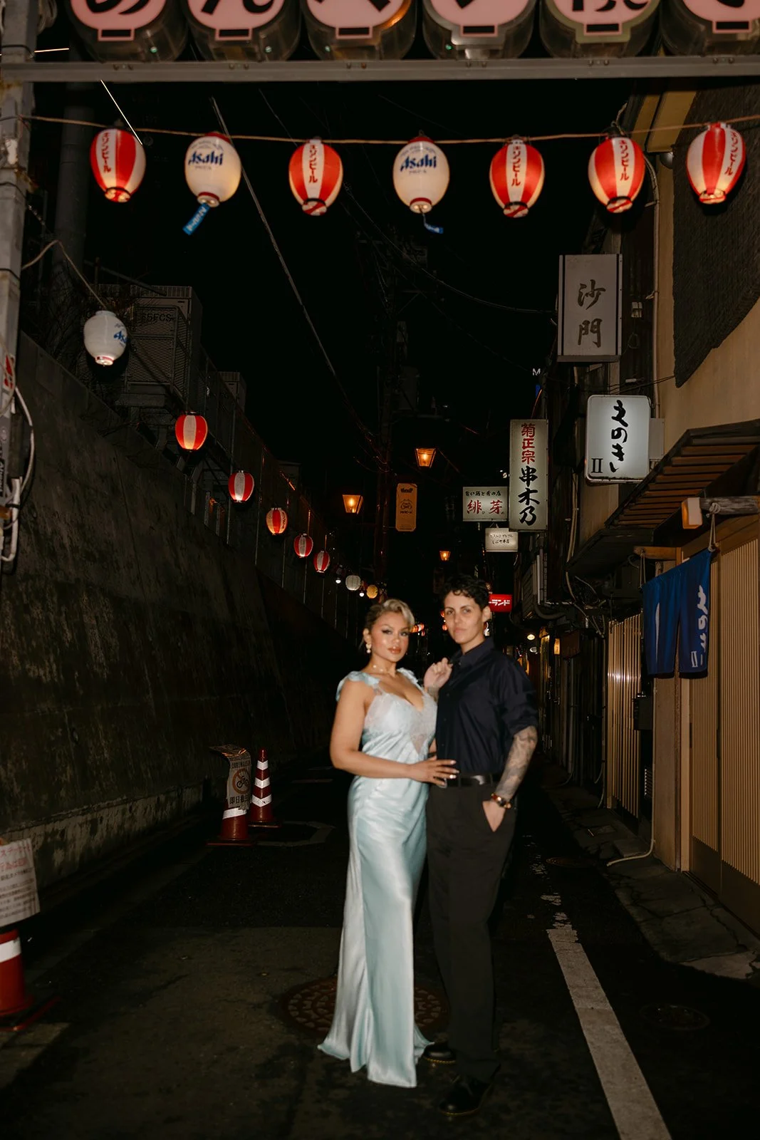 kyannie-indira-tokyo-engagement-portrait-alley-15.jpg