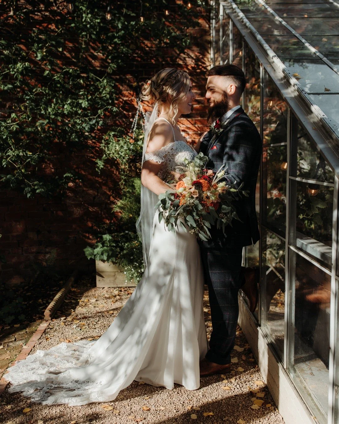 Golden days worth revisiting 🍂

Today marks our final wedding of the year, and there&rsquo;s something so special about the October season in the garden.

We&rsquo;ve been looking back in the archives at this beautiful celebration from October 2022.