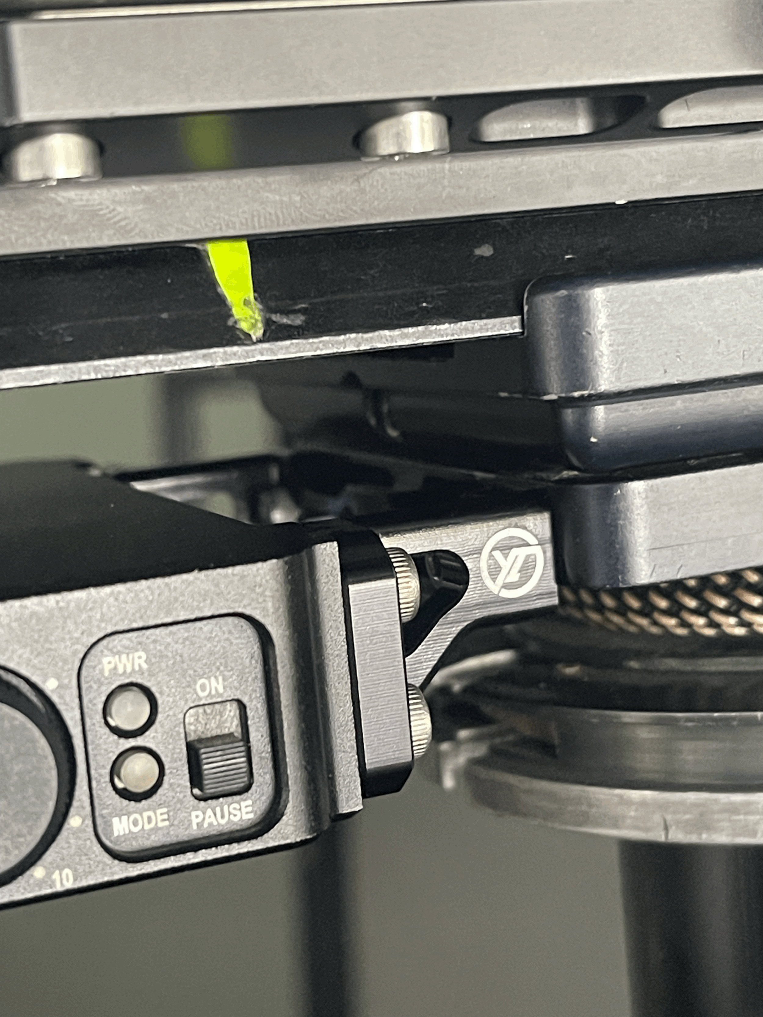 PRO DB2 - Volt brain bracket