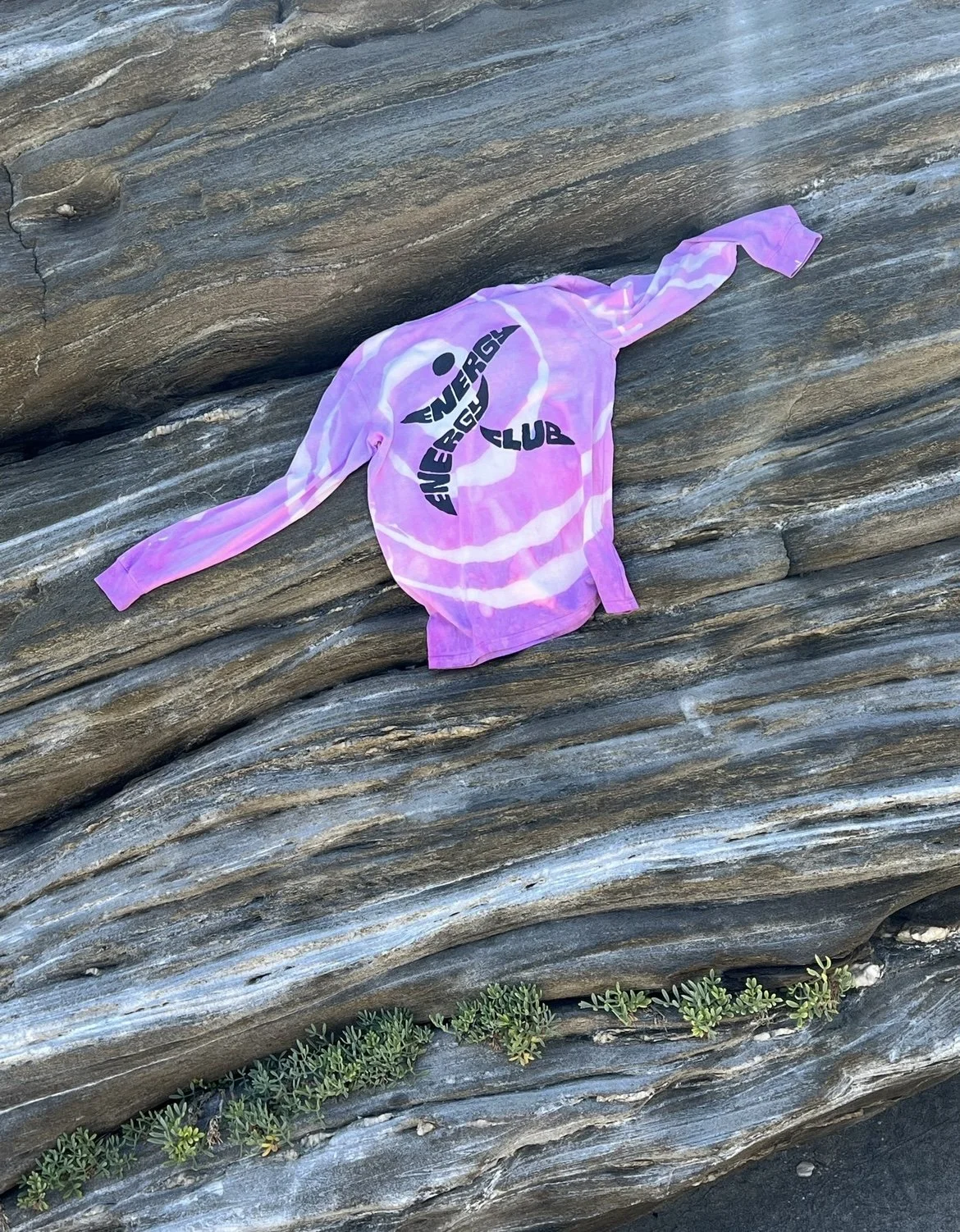 HOT  (like you) PINK ENERGY ENERGY CLUB SKATE TEE