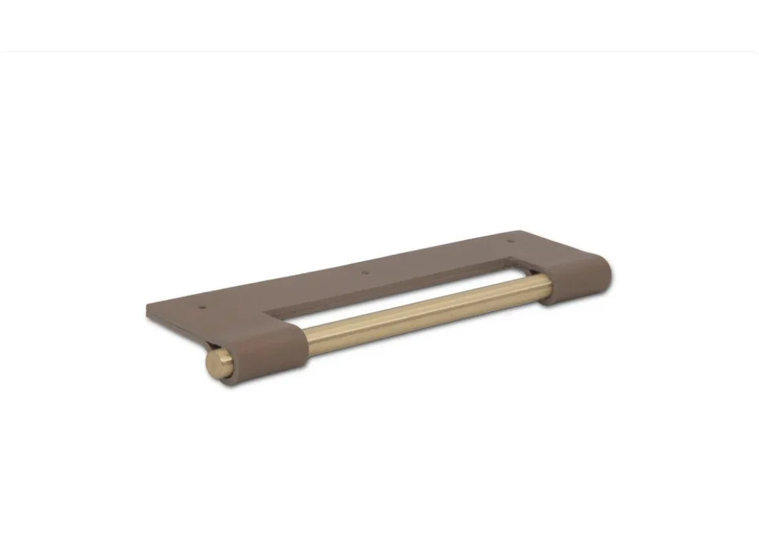 SATIN BRASS AND TAUPE LEATHER OPEN EDGE PULL