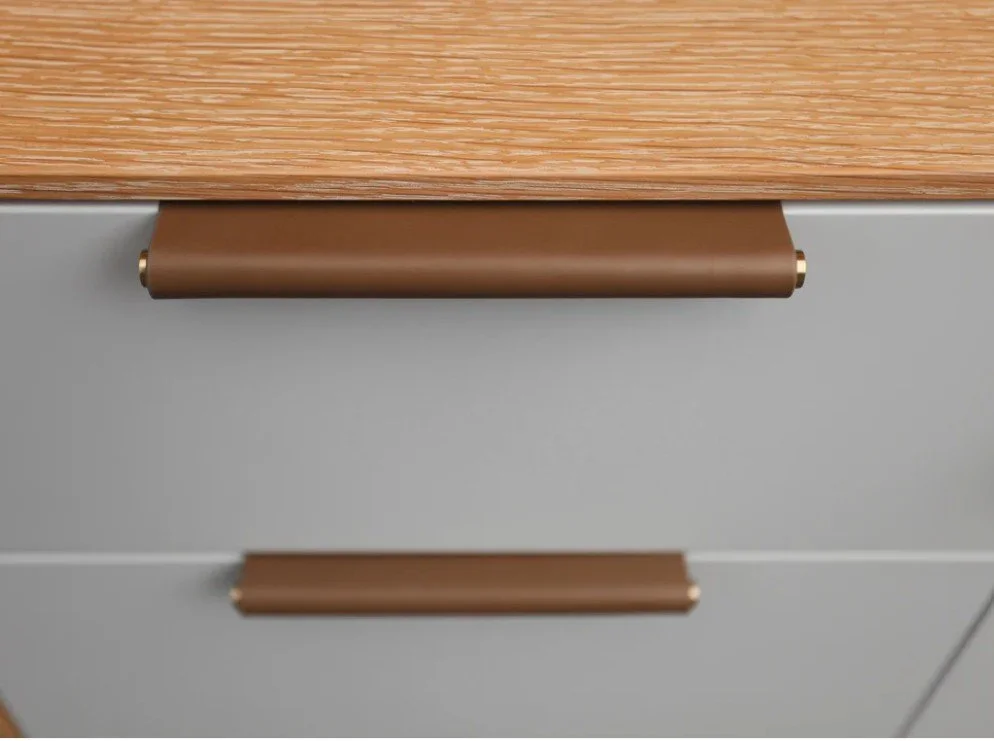 Edge Pull.jpg (Copy) (Copy)