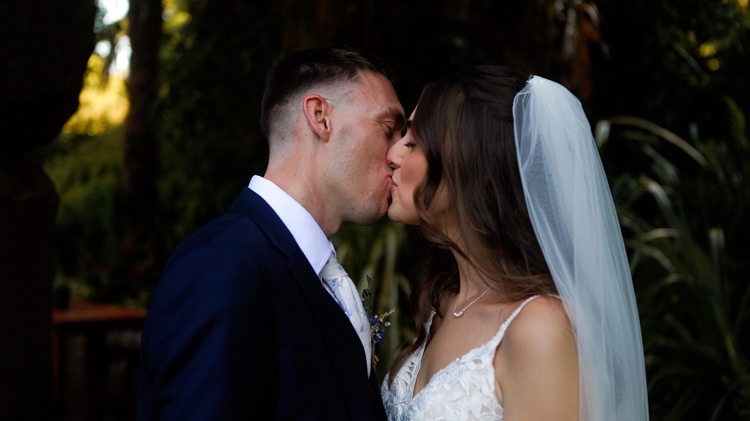 Highlight Film Kiss.jpg