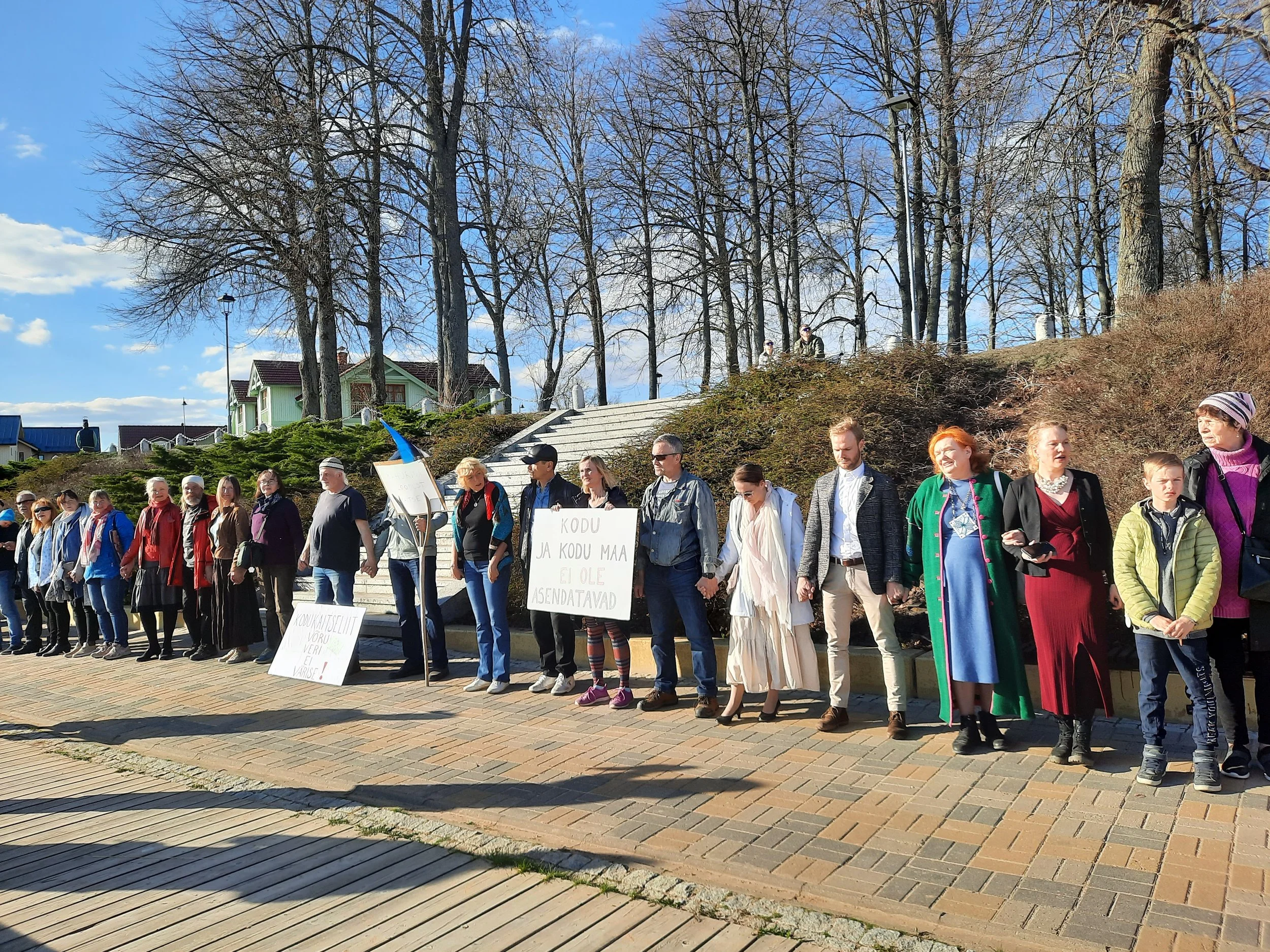 VÕRUKAD TEEVAD AJALUGU