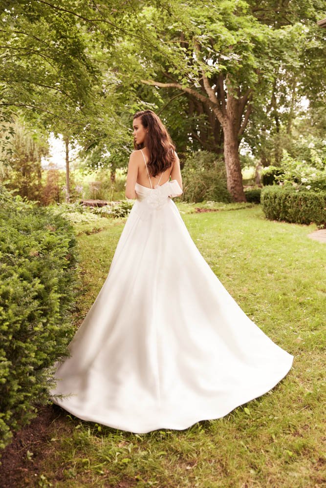Paloma-Blanca-Wedding-Dress-Cork-Ireland-P5076b.jpg