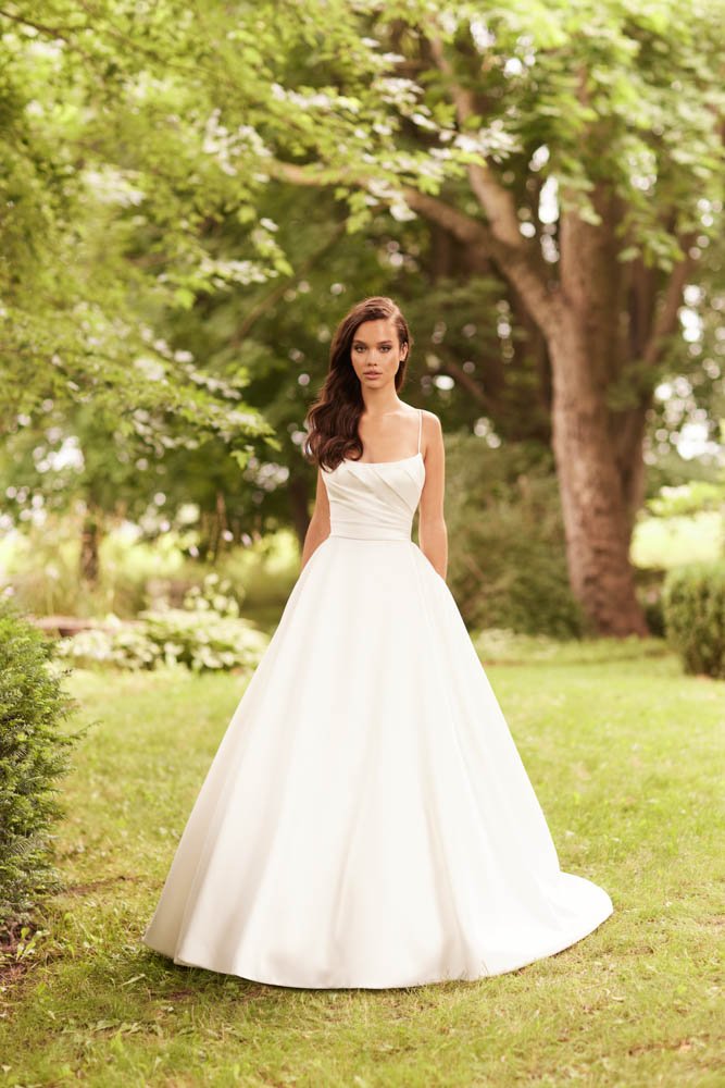 Paloma-Blanca-Wedding-Dress-Cork-Ireland-P5076f.jpg