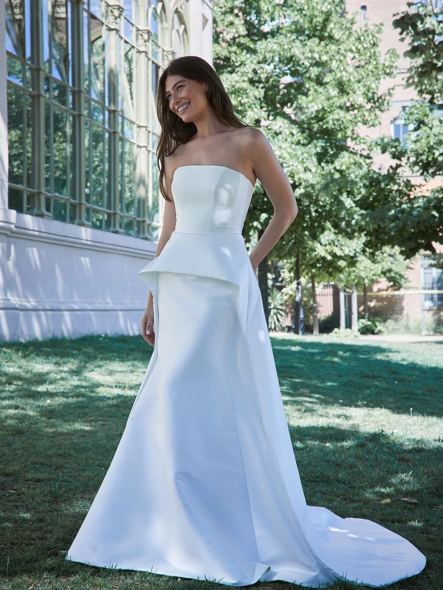 Elegant bridal outfit showcasing a unique peplum design and a flowing mermaid silhouette.

@jesuspeiroofficial  Style 2651

#bride #bridetobride #weddingdress #peplumweddingdress #contemporarybride