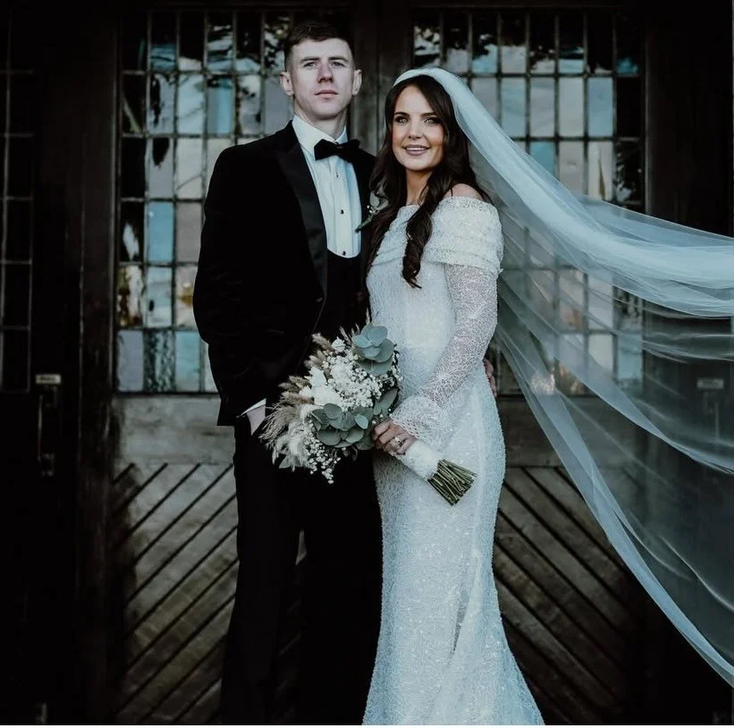 Sinead ✨✨

Dress Cortez @evalendel 

Photography credit  @rayterryphotography 

#sayidorealbride #evalendelbride #realbride #weddingday