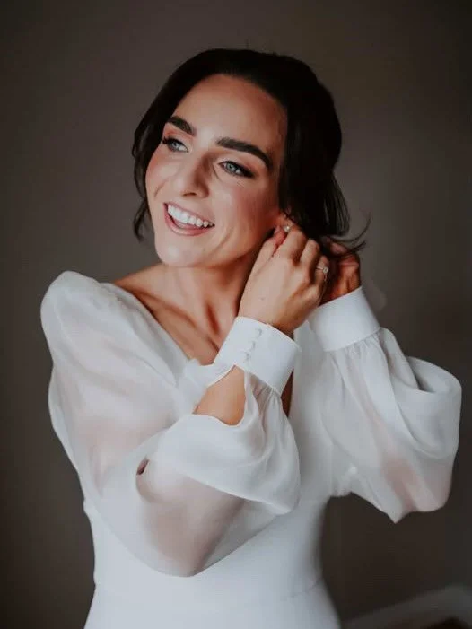 Paula looking radiant 🤍wearing her bespoke @jesuspeiroofficial gown. 

Photo @aoifekiely.photography 

#weddingdress #bride #jpbride