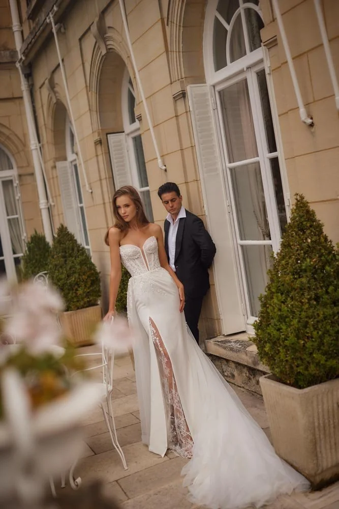 Eva-Lendel-Montblanc 1-Wedding-Dress-11.jpg