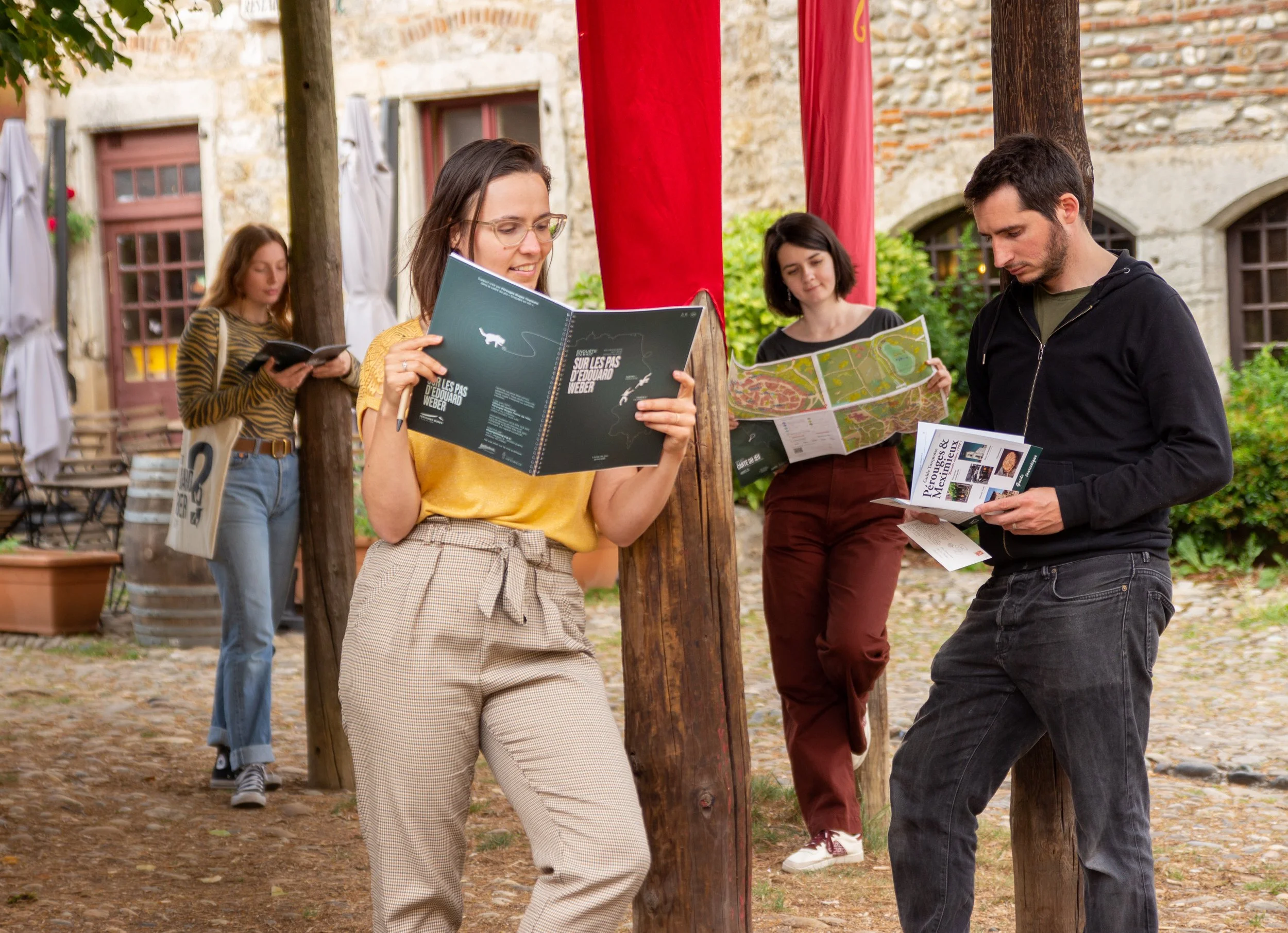 Enquête en Kit-joueurs-Pérouges_Marilou Perino-31.jpg