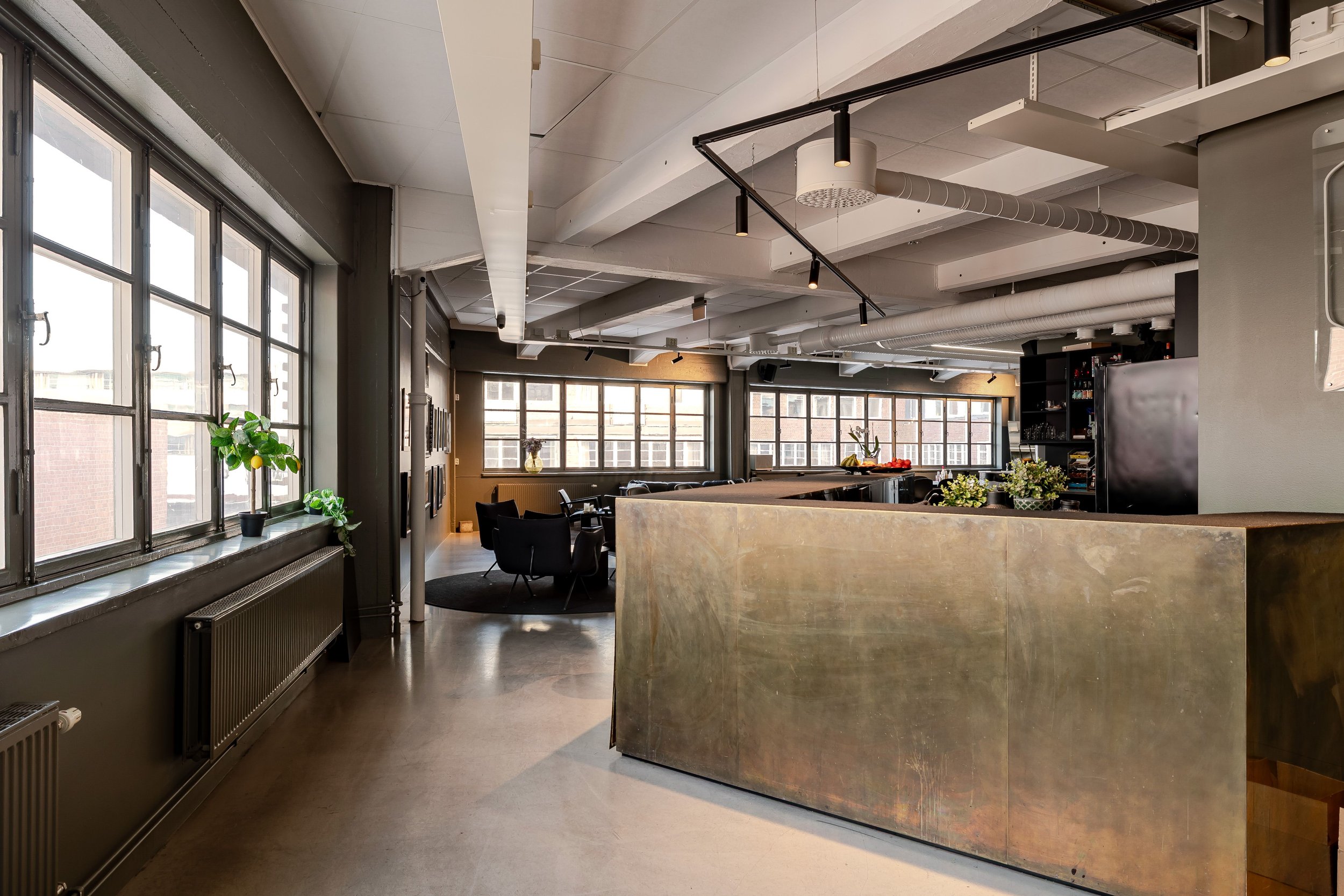 Foto av kontor i Stockholm med modern inrdning