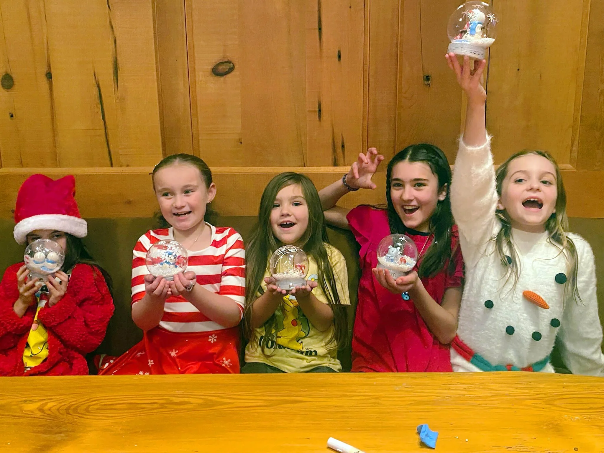 Holiday Stroll Drop-In Art