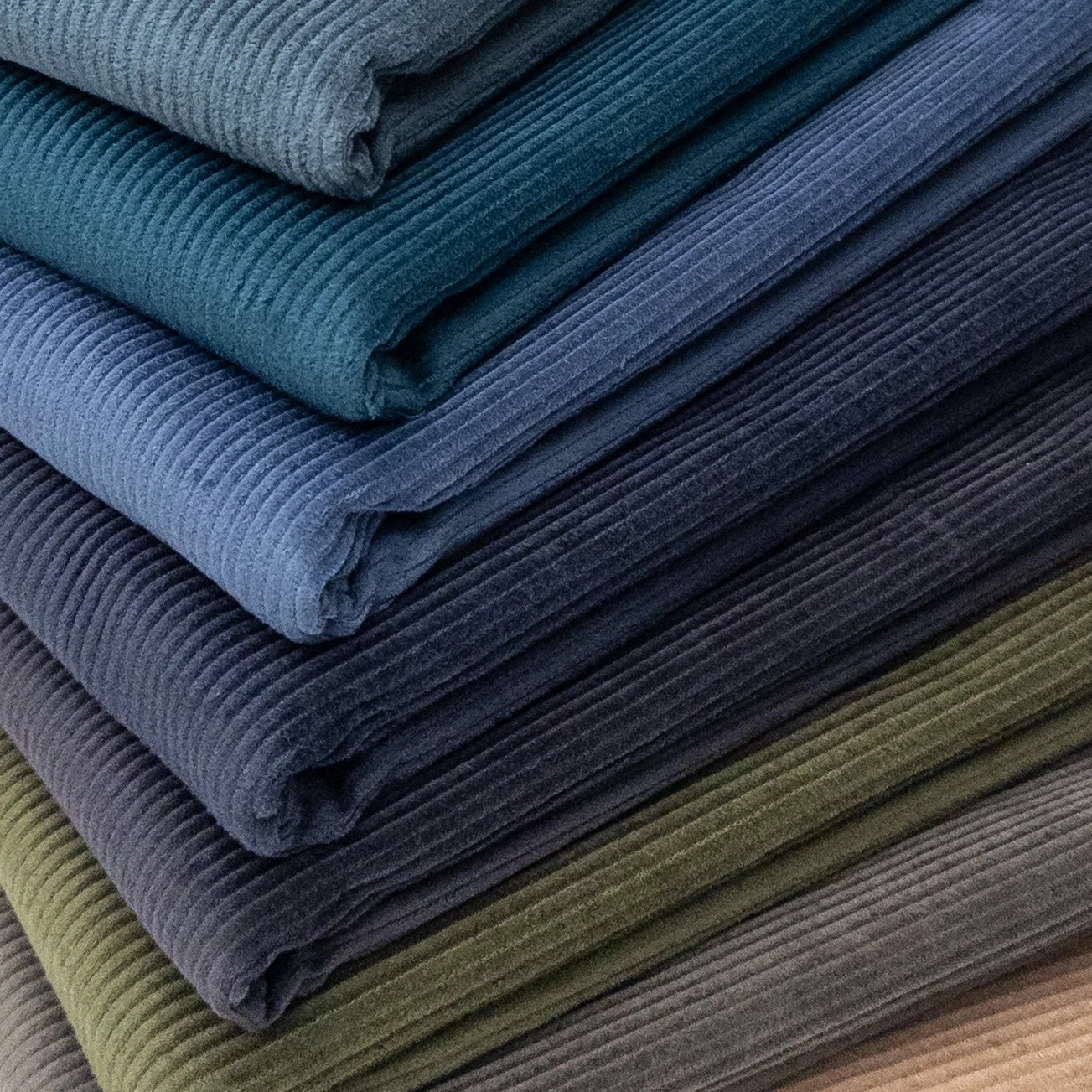 Take a peek at some of our favourite shades in Cord 💙

This is our best-selling 8-wale stretch corduroy. Made with a cotton/spandex blend and perfect for pants, jackets, bags, and more!

#gordonfabricsltd #fw26 #fallfabric #corduroy