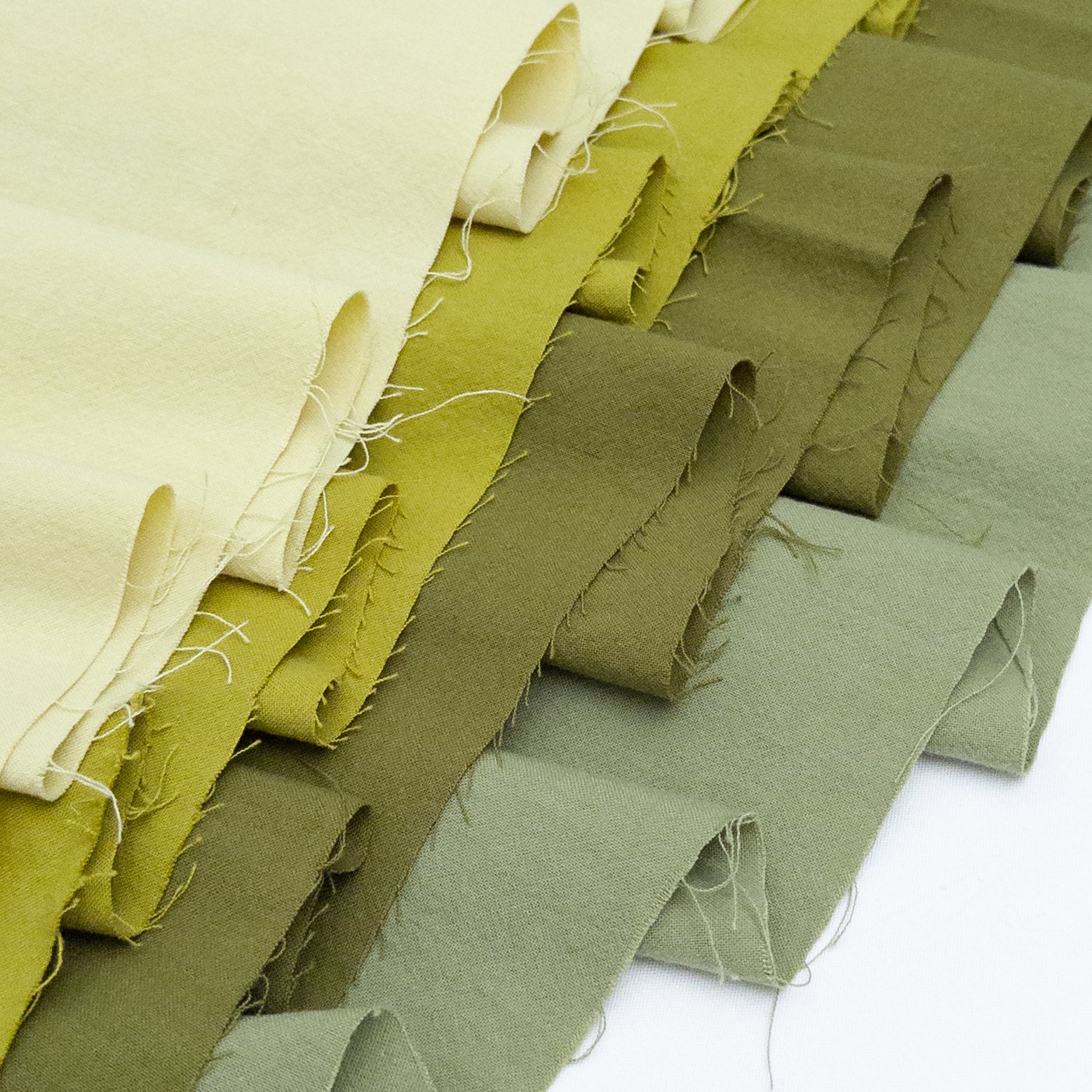Fresh spring hues are here in Jubilee3. 🌿 Clean, crisp, and ready for sunny days ahead.

This fabric is a subtly textured 100% cotton, that features a sand wash finish for a soft hand feel. At 160 GSM, it is a versatile weight with just enough struc