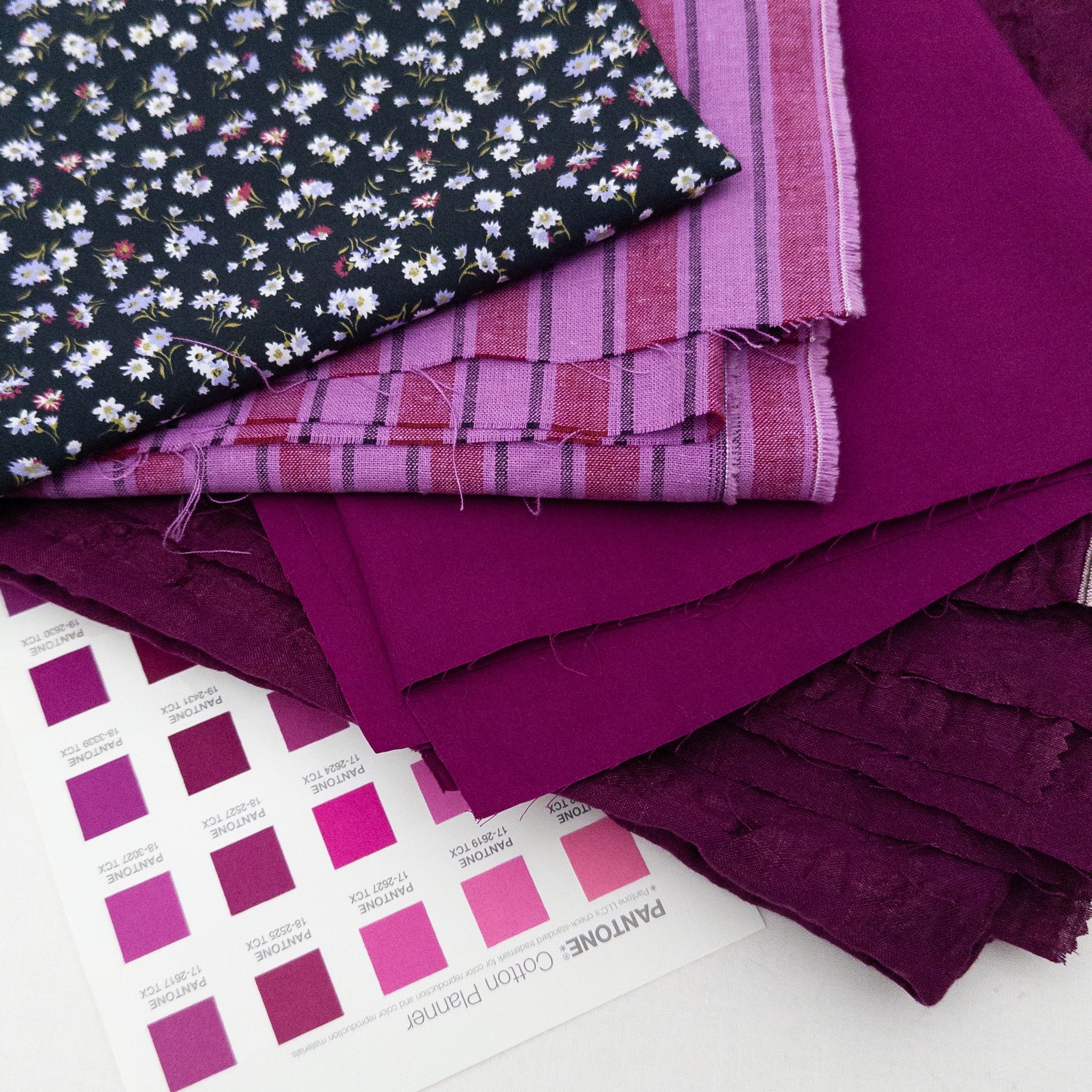 Bright hues, beautiful textures. Discover shades of sorbet pink in Nina (printed organic cotton poplin), Eden Stripe (cotton/linen yarn dye), Nova (cotton poplin) and Pyper (linen-blend jacquard). 

#gordonfabricsltd #ss27 #summerfabrics #summerinspo
