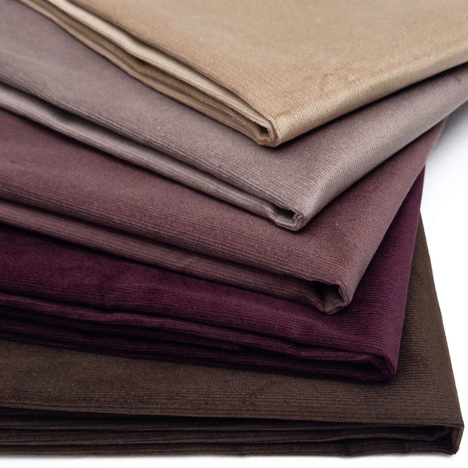 Corduroy season is here! 🍂 Oliver is made with 98% cotton and 2% spandex and ideal for fall pants and jackets.

Now stocked in 17 stunning colours (including our latest additions, Espresso and Petrol). Explore the full range on our website.

#gordon