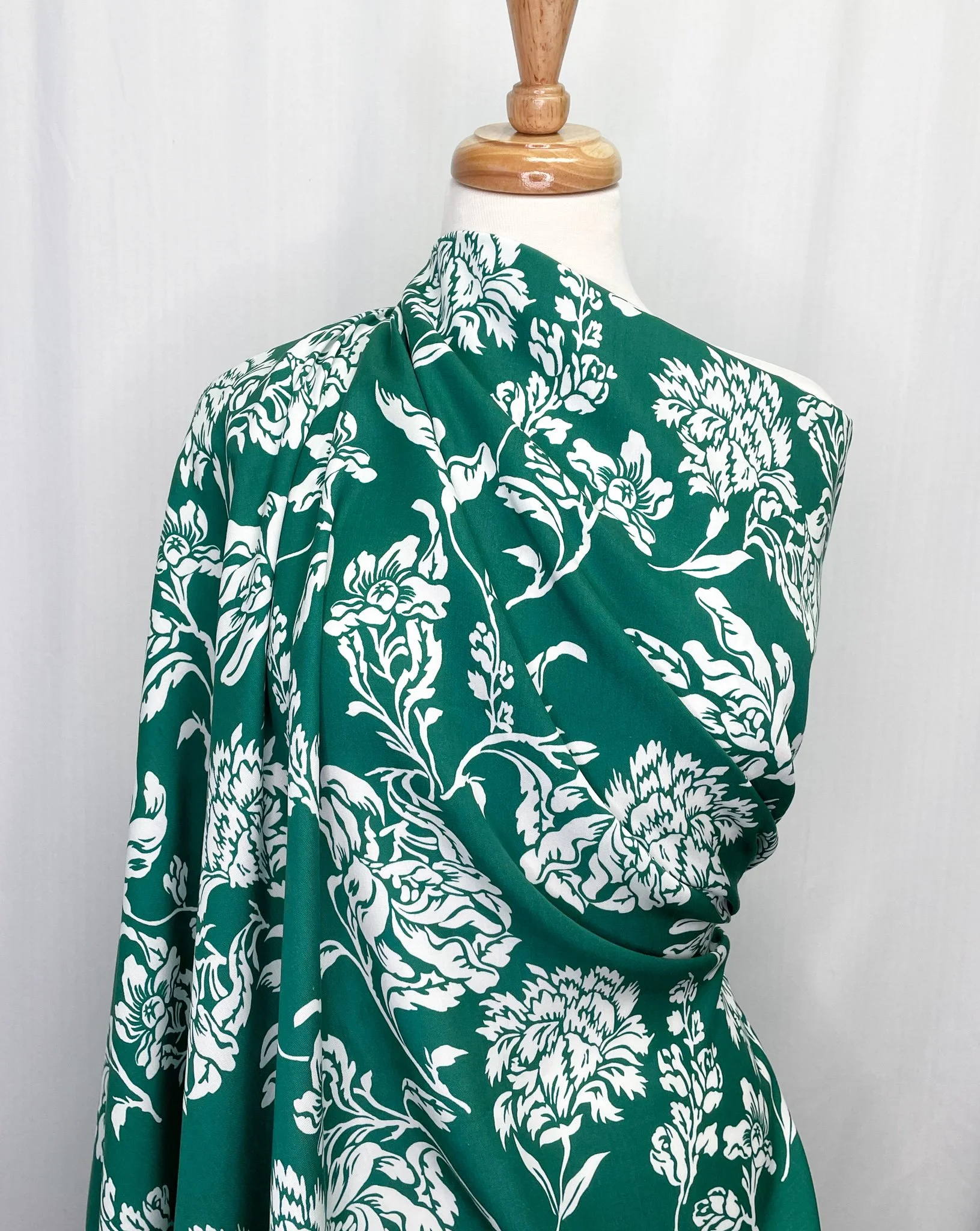 2694 - Emerald Green