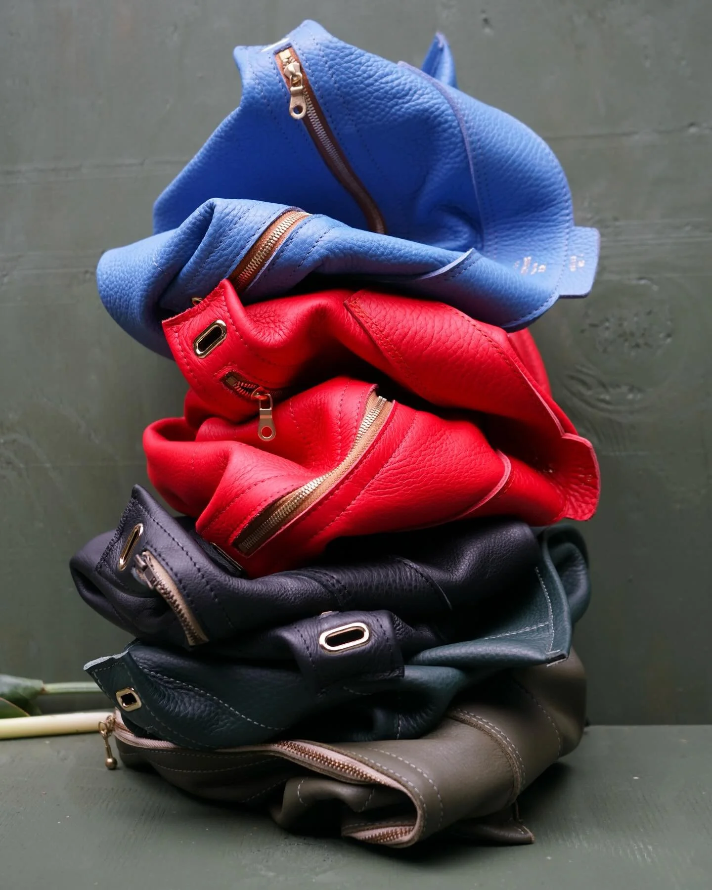 Tone and texture: #gilli convertible crossbodies spanning a rainbow range.

A handbag designed to accomplish the endless versatility commensurate with the lives we live.

Shop this style and our full range at www.LANCEPIERRES.com

Mother&rsquo;s Day 