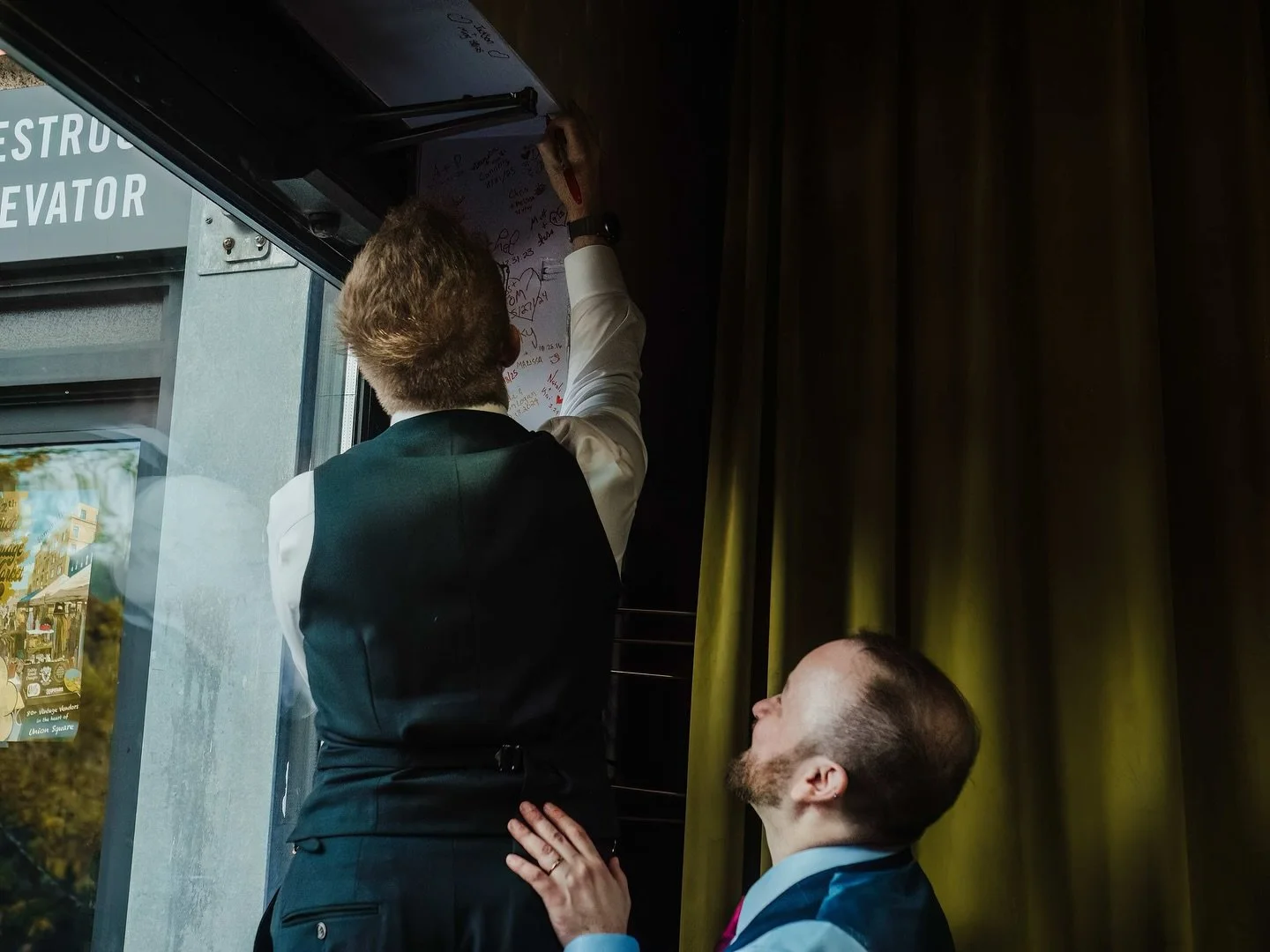 Happy one month (and one day) anniversary to Kit + Jayke! 
Photos by @mirawhiting 
đ¸ ♥ī¸ đ