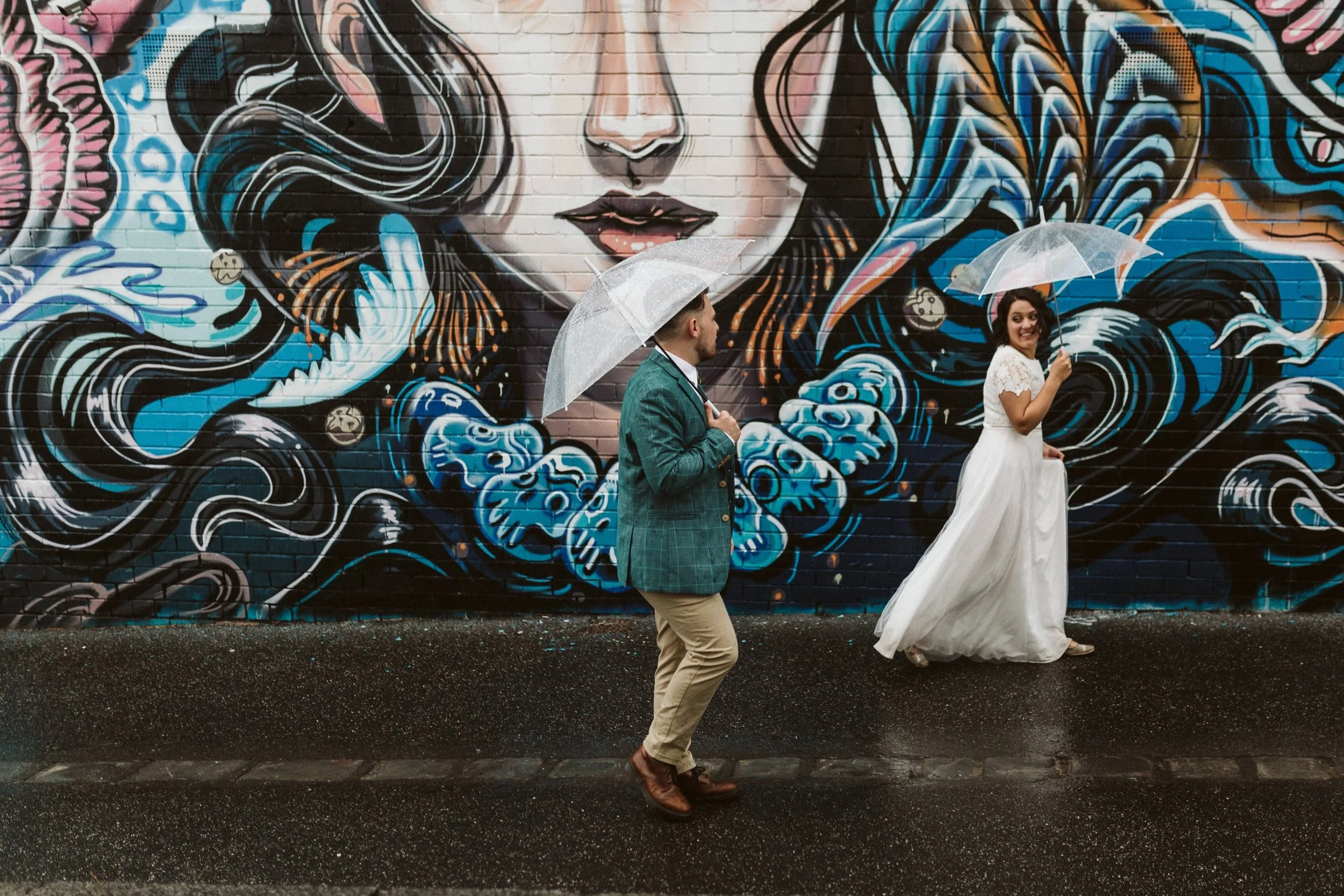 Thinking of all the couples and wedding pros who spent the last week in pivot-mode ahead of this Nor&rsquo;easter. And thinking of my own vendor team from a few years back that did the same! ☔️ &hearts;️ 

Rain plans are infinitely easier with a micr