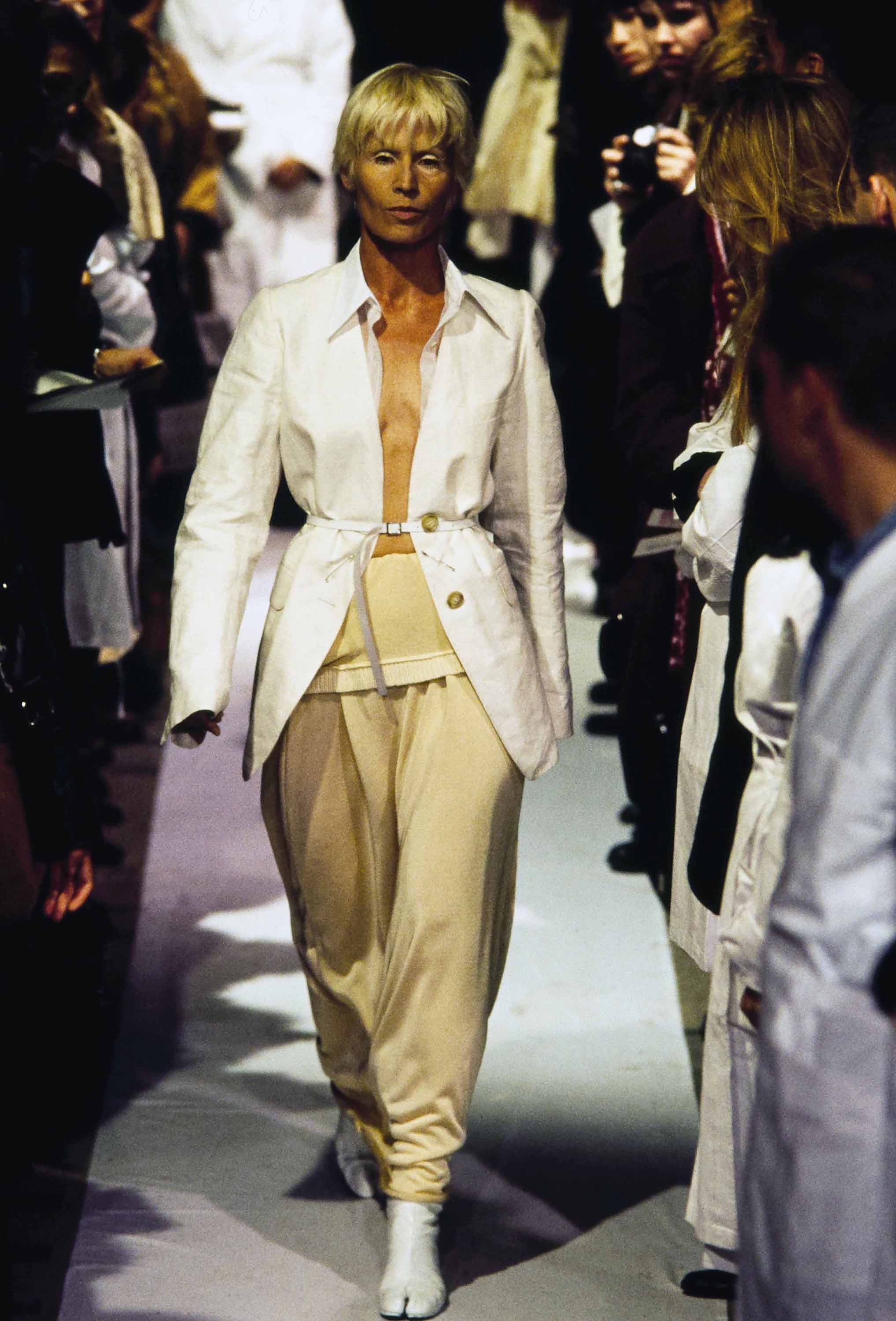 Look 18