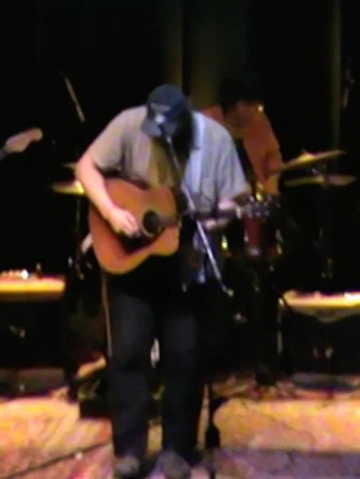 Thrilled to be hopping on this one with the great @oldgraig &amp; @golombgolombgolomb in Bloomington, In!

See ya at @thebishoppresents Jan 21st!

✌🏼🤍🎸

Vid from release show 📹
@adamsdepew 
@jackmillerdp 
@wesleythomascarroll 
@goseenoah 
@eric_u