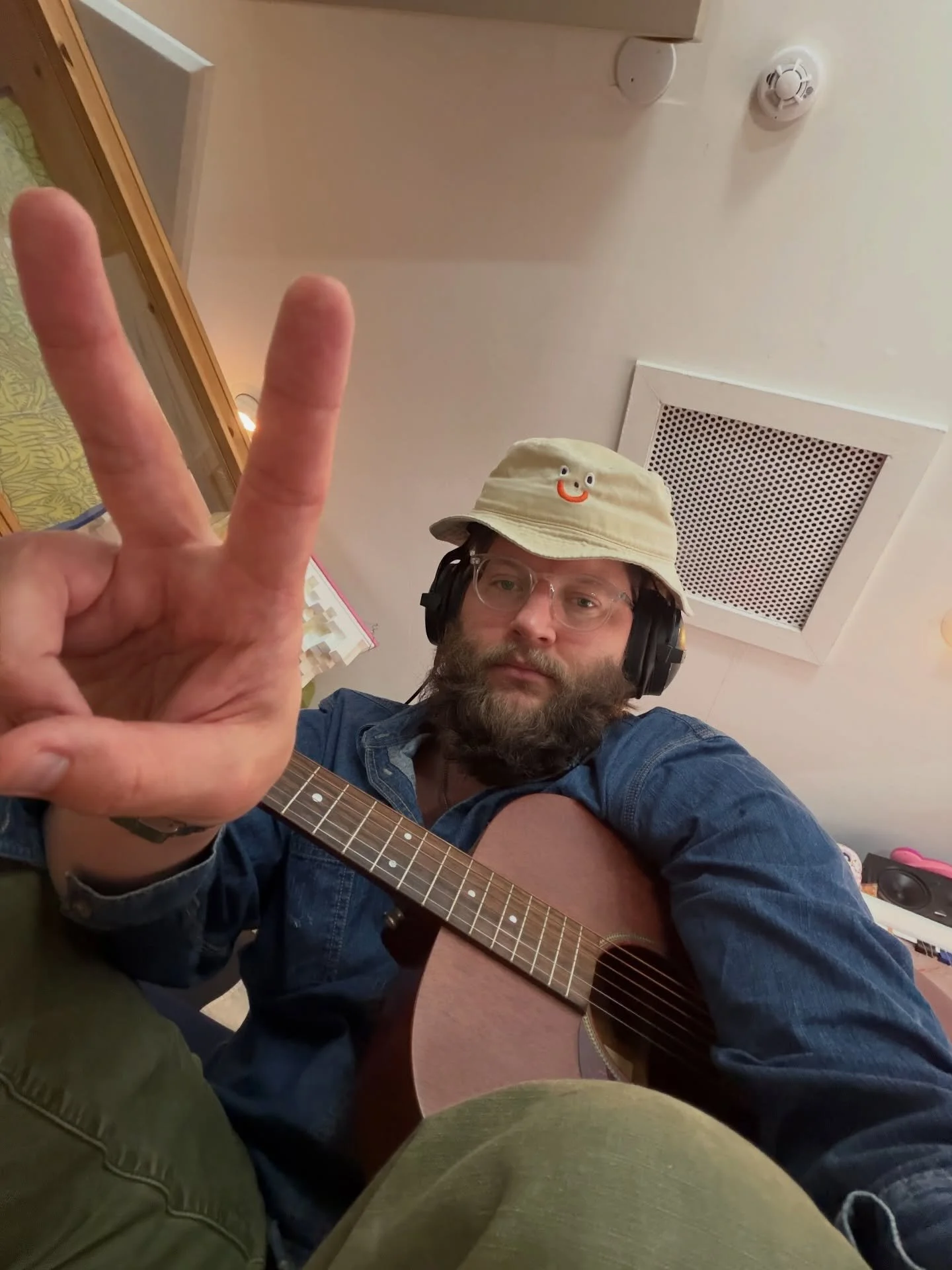 Wow, LA was a blast. This next record is gonna be so good! Cant wait for you to hear it. Thanks dearly to @thommonahan for inviting us into Golden Void! Had too good of a time. Be back soon 🌊🌴