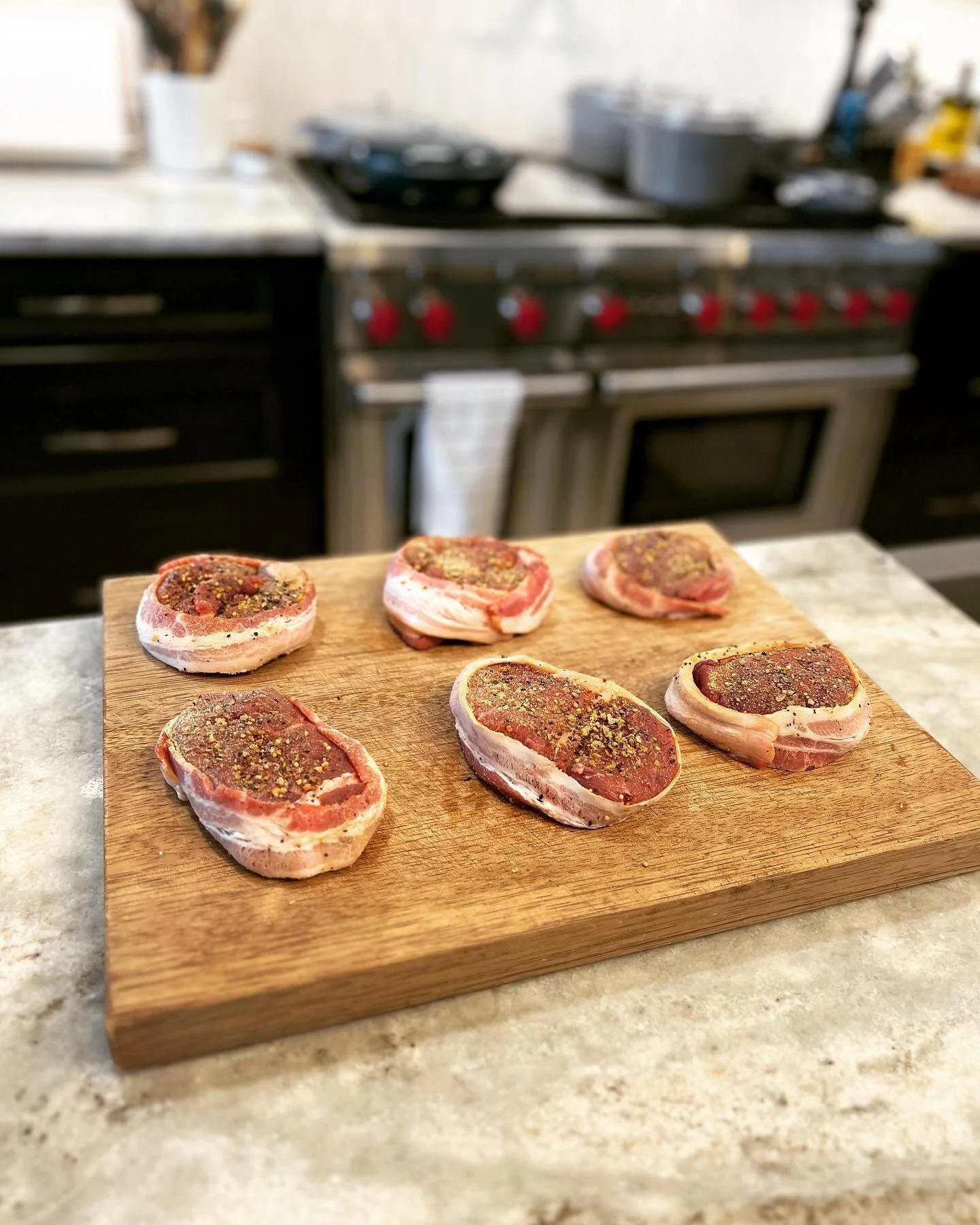 Serving up bacon wrapped inside round steaks for dinner tonight! 🥩 

www.halfdiamond.ca

#cow #shoplocal #steak #angus #angusbeef #farm #farmer #canadianfarmers #yeg #local #localbusiness #bacon