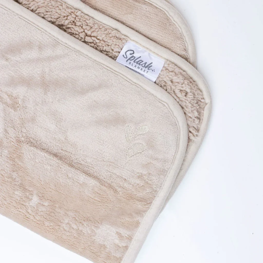 Yoni Pleasure Palace- Splash Blanket!

From just feeling it on your body, to water, oil or food play- the splash blanket is amazing for intimate moments and SO versatile!

We have ours years and it comes in handy not just for sex but also for on your