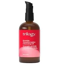 The perfect complement to every beauty kit. This pure plant all-in-one make-up removing oil transforms to cleansing milk when combined with water to remove even the most stubborn make-up and grime (including waterproof mascara and long wear foundatio