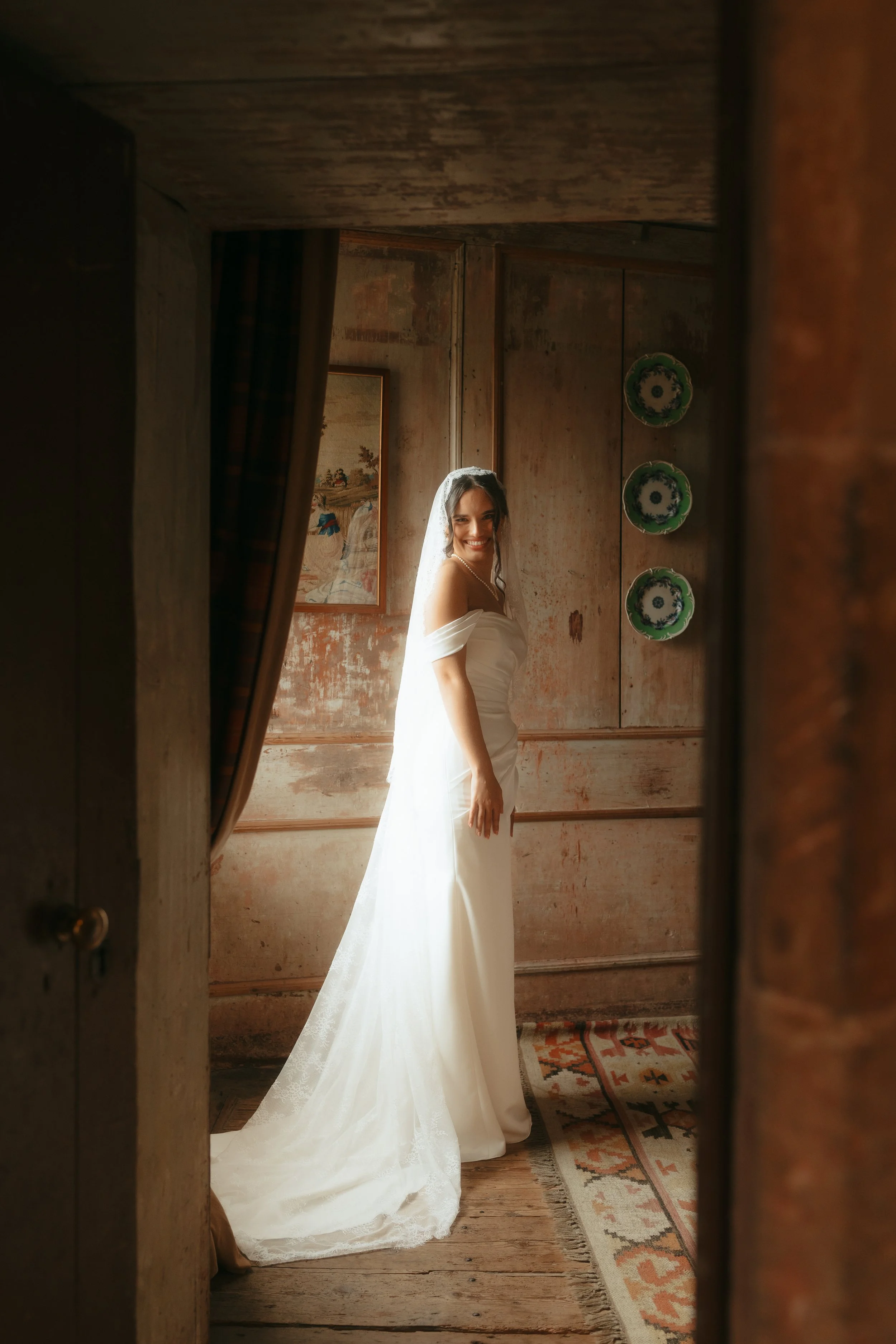 FOR LOVE & THISTLE PHOTOGRAPHY - YULIANA & LUCA - NEIDPATH CASTLE - PREVIEWS-12.jpg