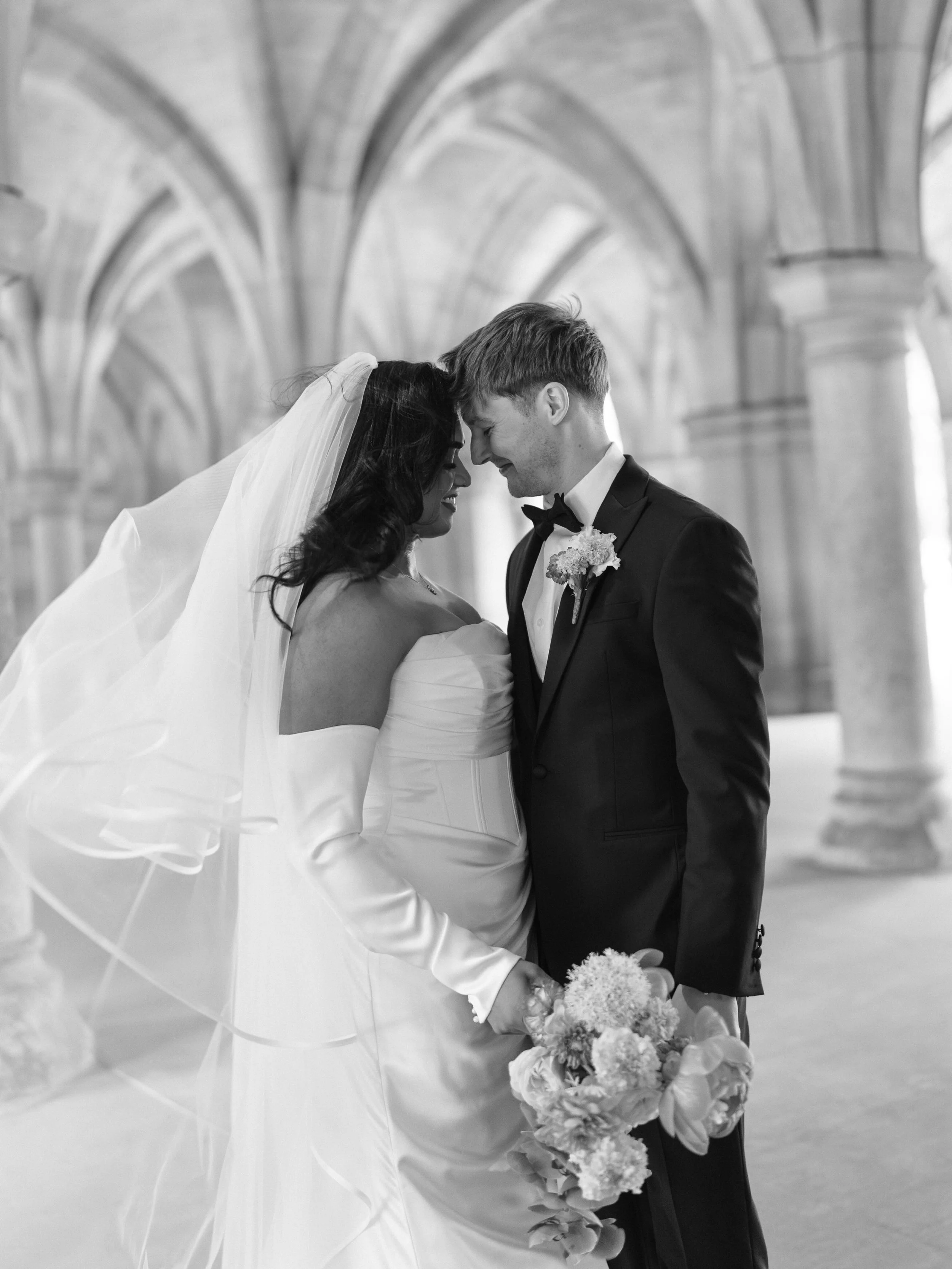 C &amp; R in Monochrome 🦢✨

@uofgweddings @cottiersweddingsandevents 
@forloveandthistle 
@lymansky 
@downandconnor_vocations 
@gemmaglendinning_photography 
@heracouture @annepriscillabridal 
@_makeupby.erin 
@ciarajaynehairdesign 
@heybud.flowers 
