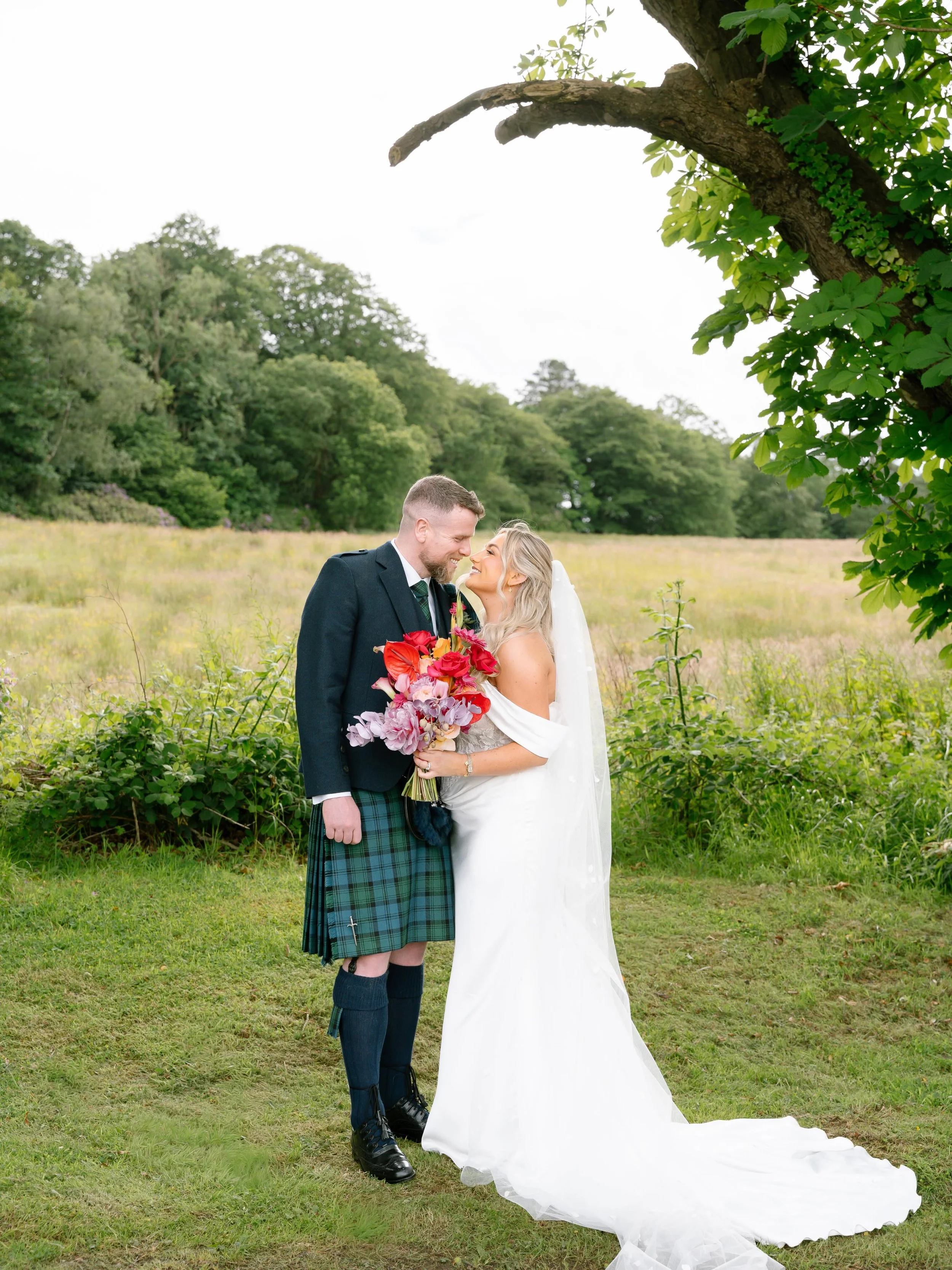 Jen &amp; Issac 🤍✨

A gorgeous day for J&amp;I at the beautiful Enterkine House.
 
Congrats again to you both 🤍🤍

@enterkine_country_house_resort 
@forloveandthistle 
@rizzo.films 
@moodcreativeweddings 
@essenseofaustralia @bijoux_bridal 
@davidt