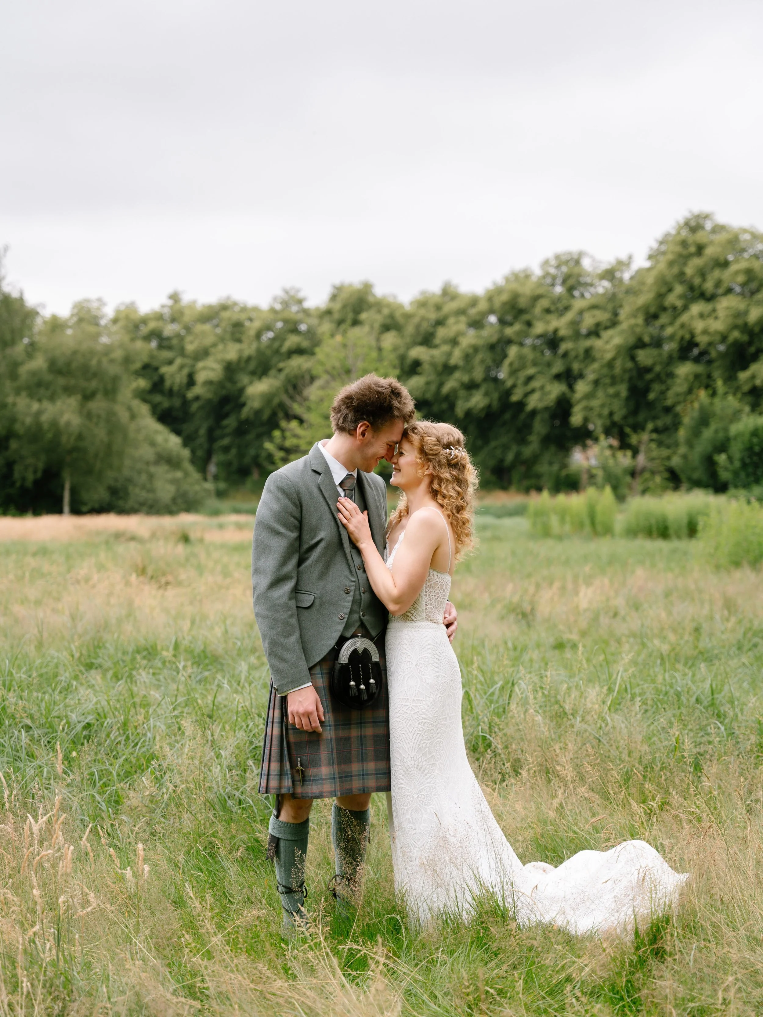 Finally catching up on sharing some of this year&rsquo;s beautiful weddings 🤍

A little look back at Elle &amp; Ryan&rsquo;s gorgeous day at Pollokshields Burgh Hall. Such a joy to capture every moment &ndash; congratulations again to you both! ✨

@