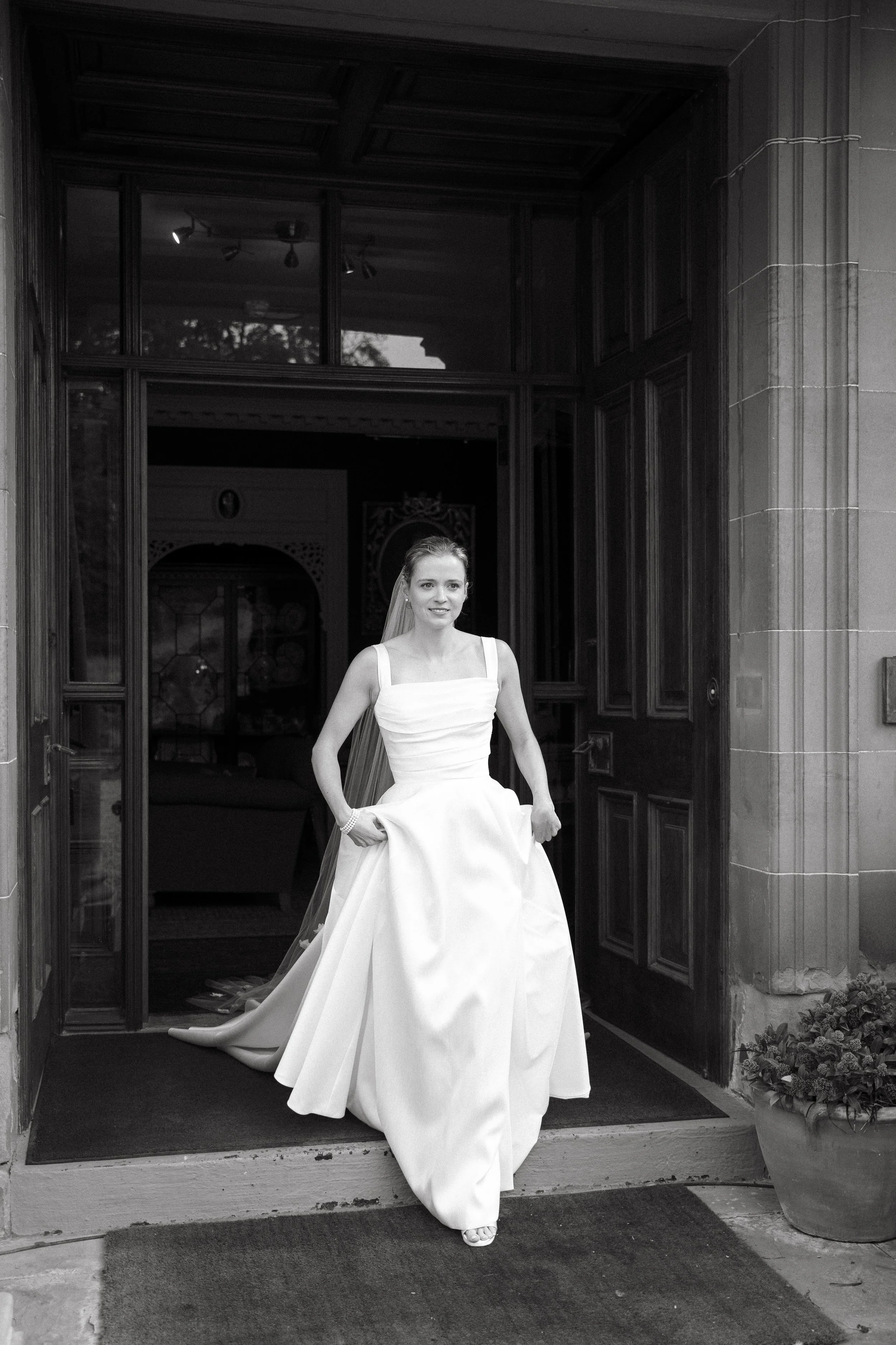 FOR LOVE & THISTLE PHOTOGRAPHY - CHARLOTTE & SPENCER - CAMBO ESTATE - MORNING PREPARATIONS & FIRST LOOK -67.jpg