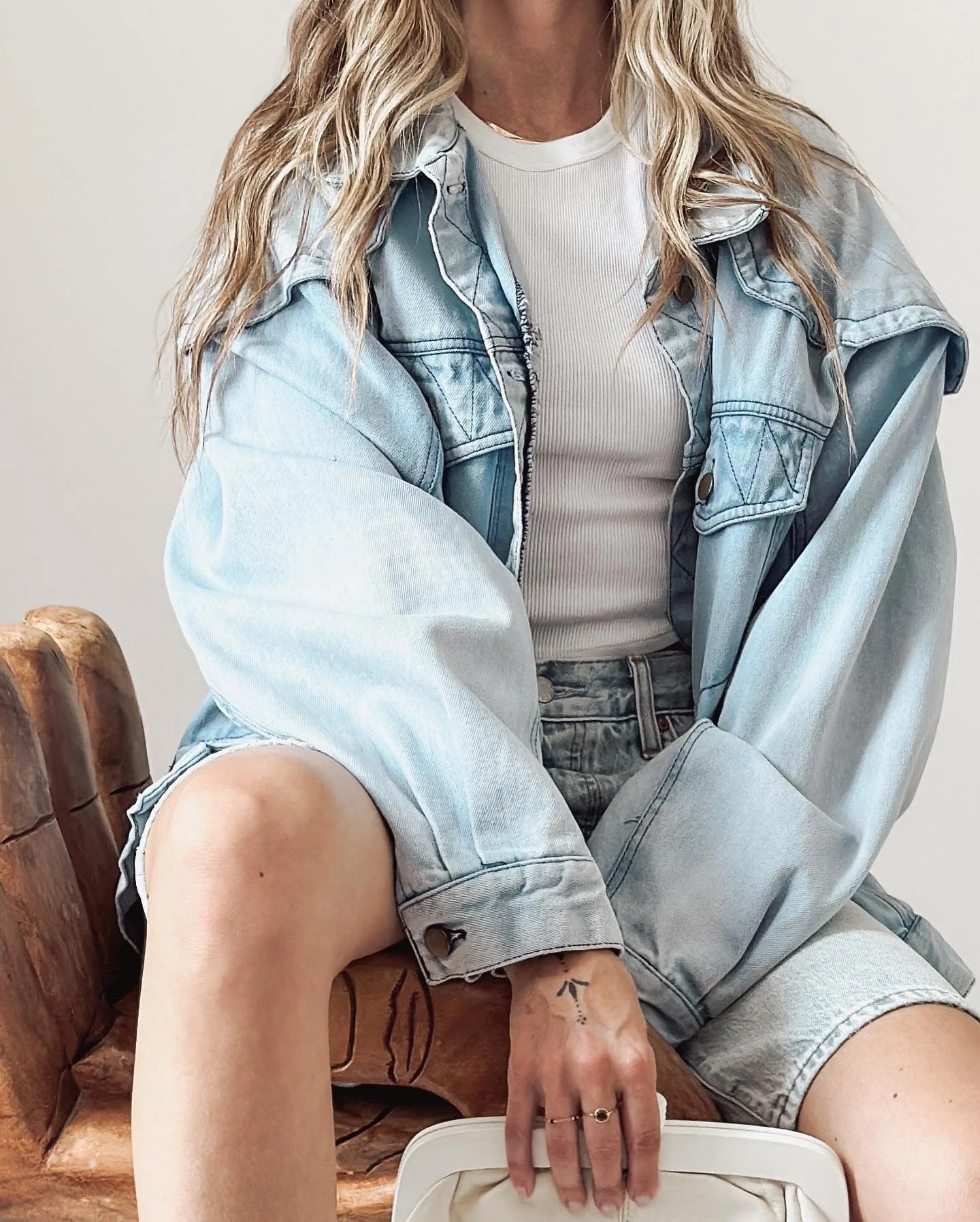 Summer isn&rsquo;t over yet&mdash;and one of our favourite looks is the perfect balance of long sleeves with shorts. We&rsquo;ve got plenty of denim cutoffs still in-store, including vintage Levi&rsquo;s. ⚠️We&rsquo;re also buying up denim for Fall &