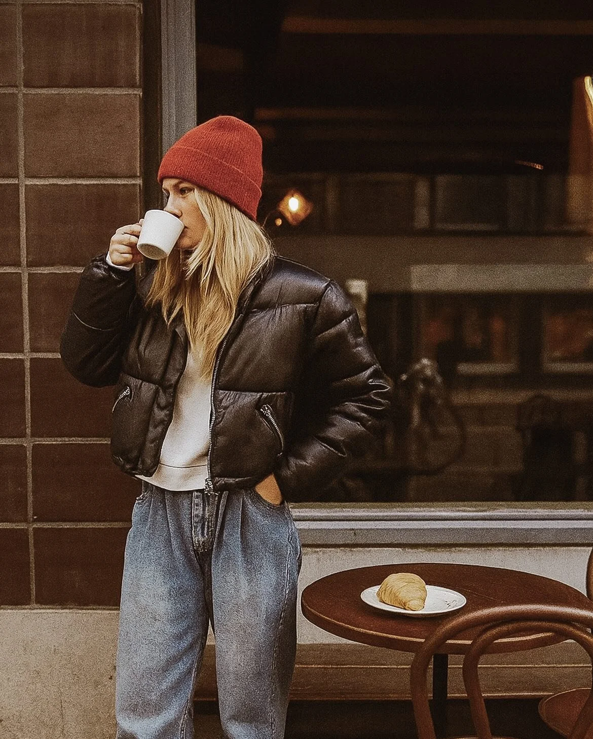 Weekend plans: stocking up on your holiday and NYE fits. So many gems in the Burlington store right now. Including the $10 rack that will be out today with vintage and modern thrift finds. 🎅🏻