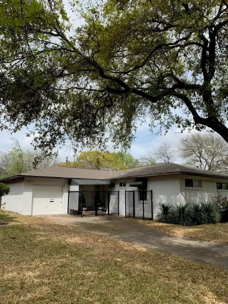 Listings — Gullion Properties