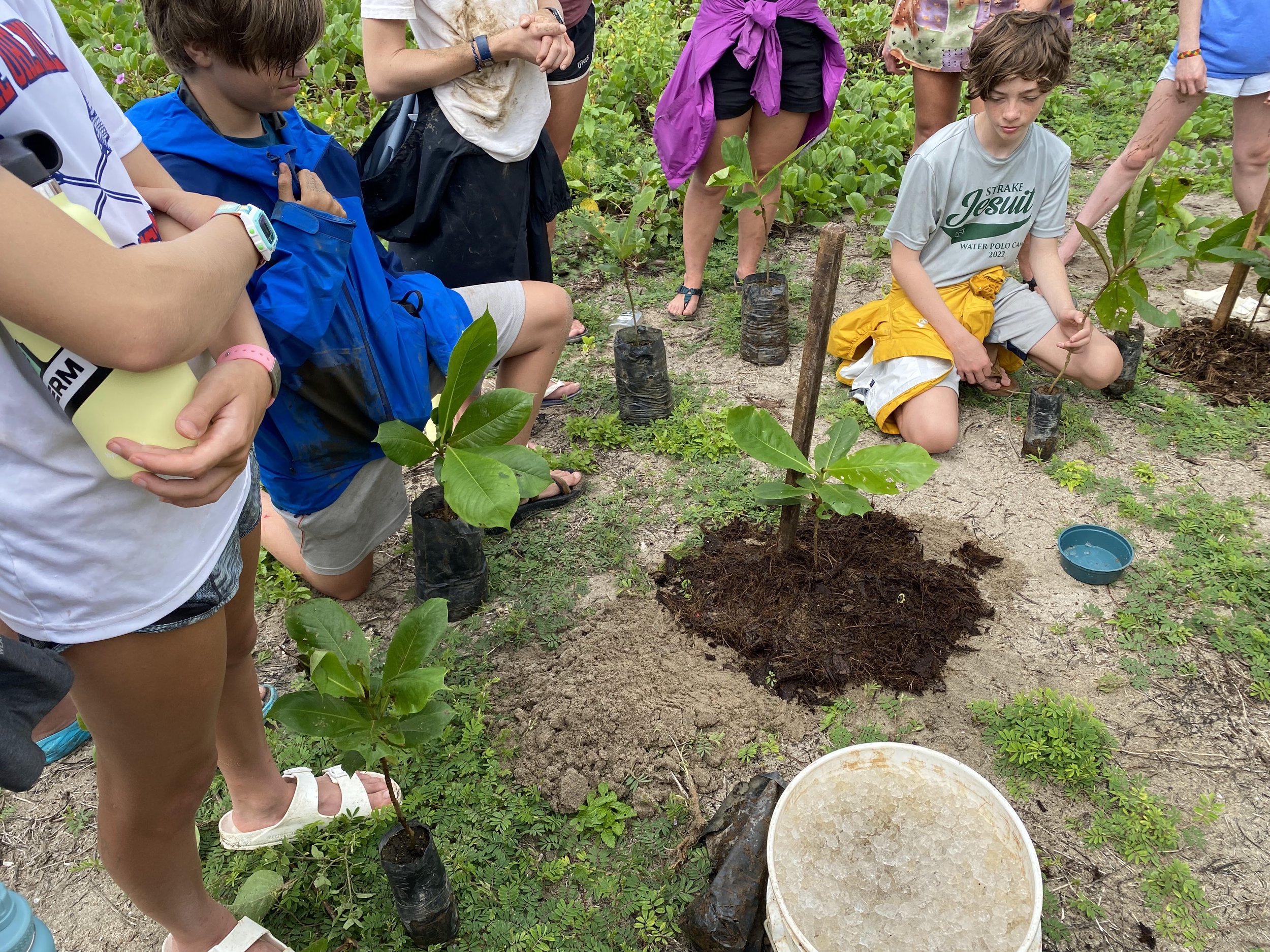 costa rica teen environmental actvitists.jpg