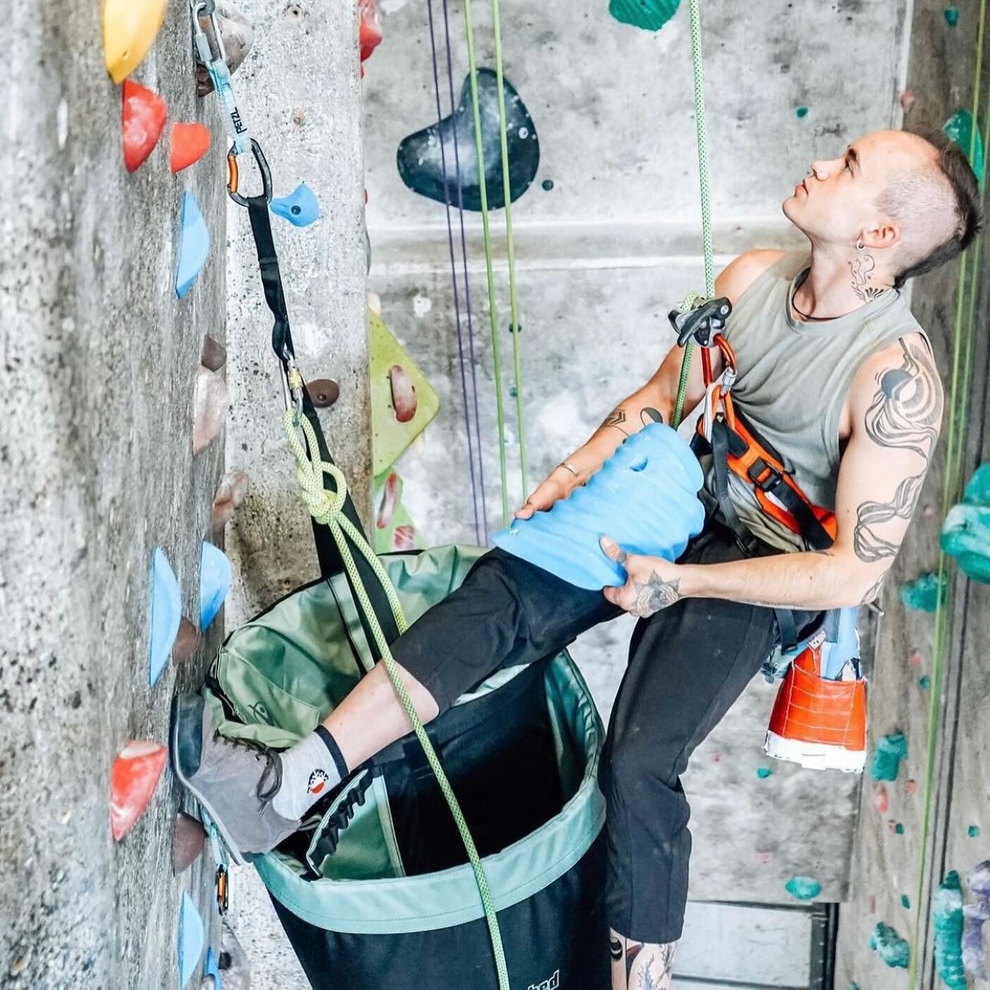 ✨SETTER SPOTLIGHT✨
We are PSYCHED to shine the spotlight on Nico today! Nico (they/them) sets at Flagstaff Climbing and is going to be an instructor for an intermediate rope setting clinic on March 2nd at Flagstaff Climbing! We love it! 

How/when di