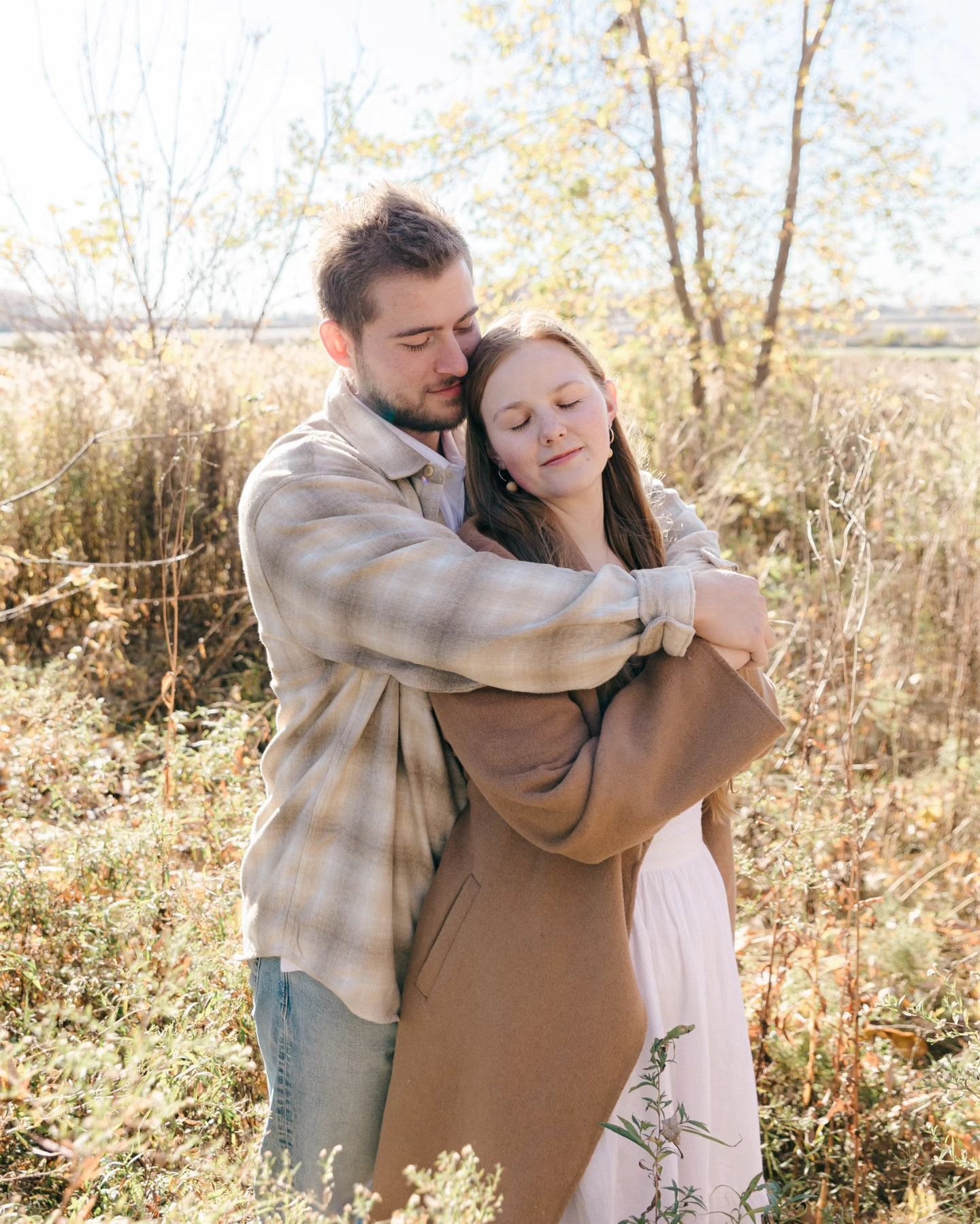 Another glimpse into Avery &amp; Dom's engagement session 💍 

Booking 2025 and 2026 weddings! Click the link in the bio to contact me today ✨️ 

#sarniaontario #sarniaweddingphotographer #sarniawedding #sarniaphotographer #londonontariowedding #lond