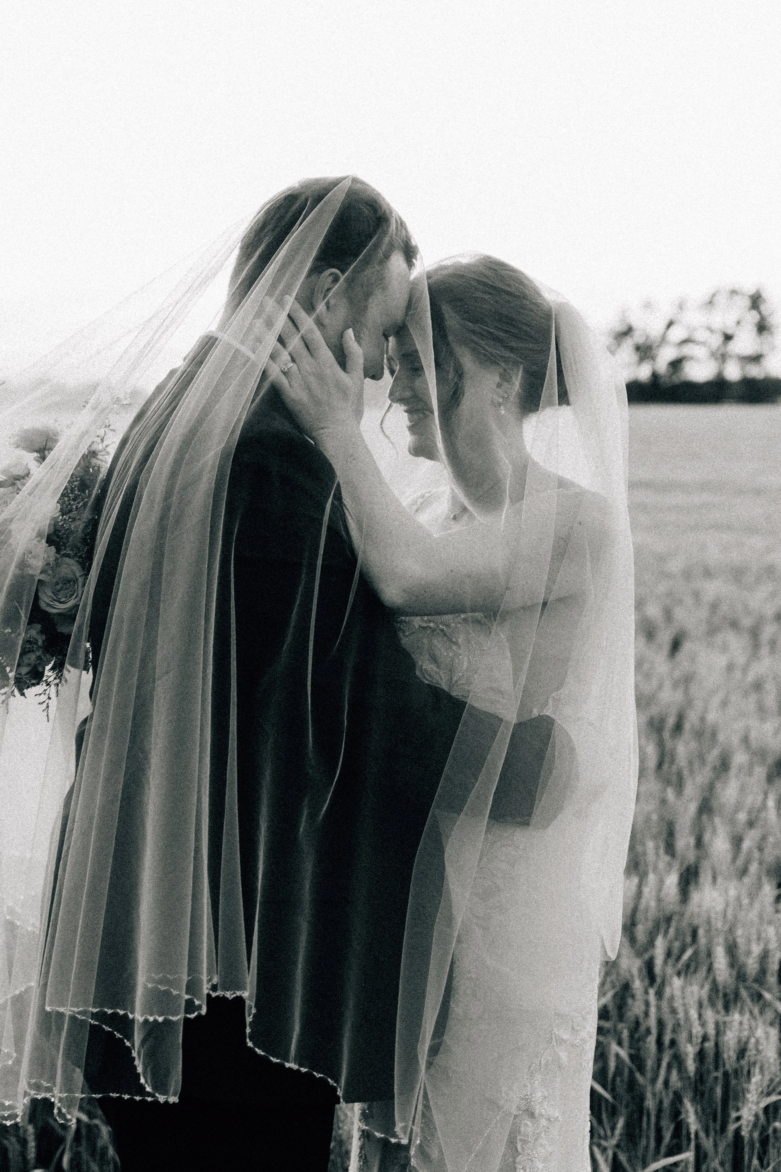 Amanda May Photo_Kayla & Eric's Wedding_Bride & Groom-32.jpg