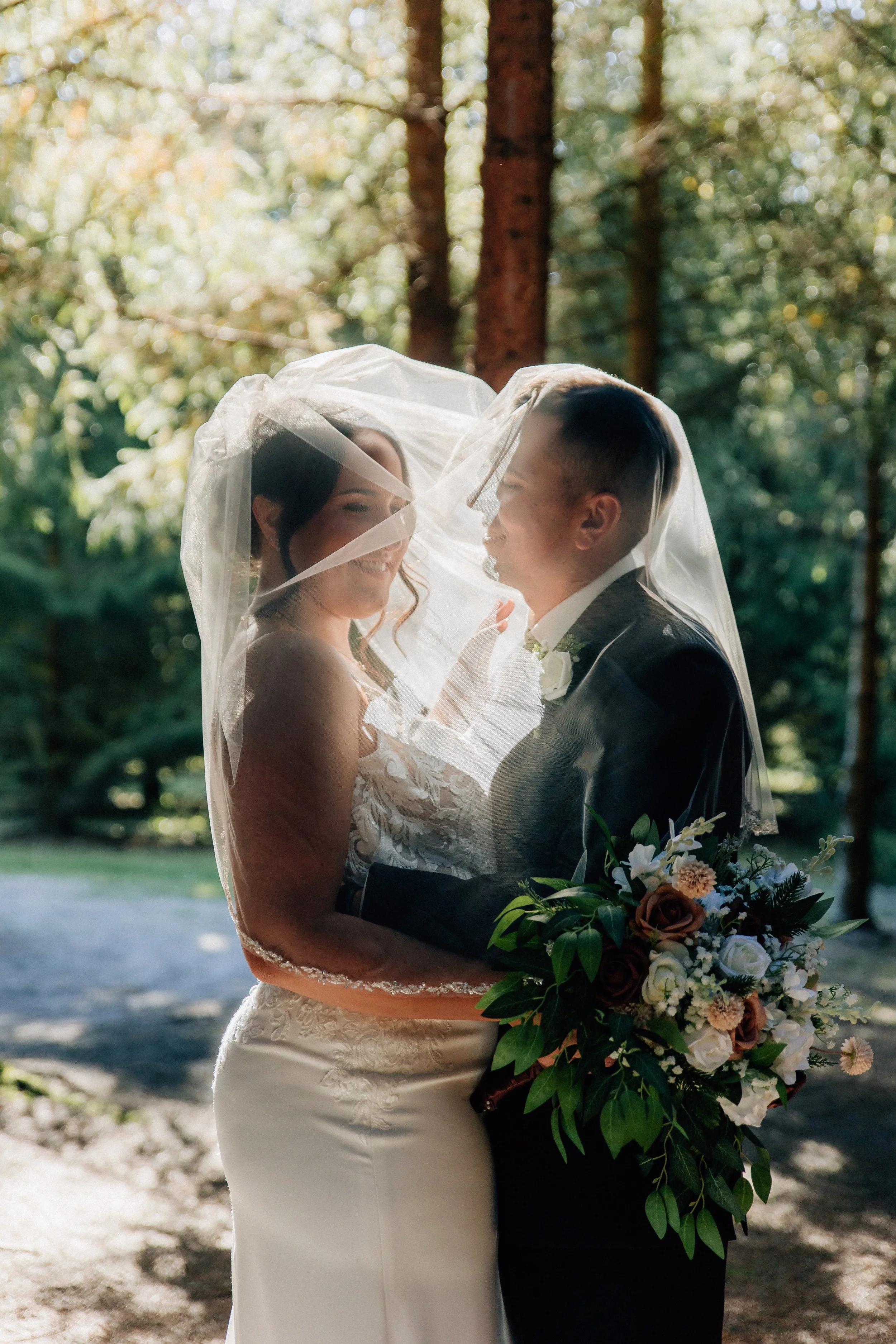 Amanda May Photo_Sasha & Matt's Wedding_Sneak Peeks-25.jpg