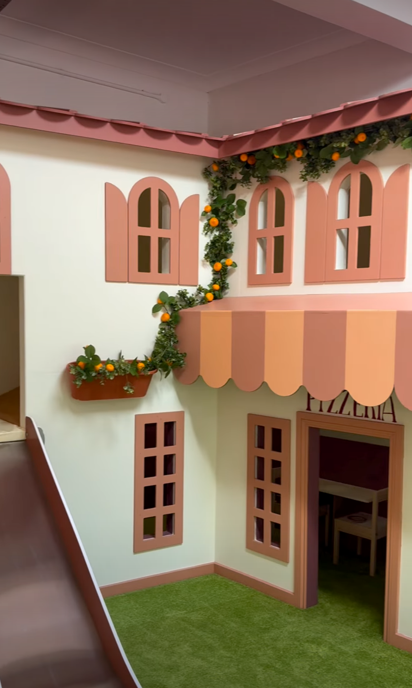Clemmies Play Cafe Winchester Dybles Estate Agent 1.png