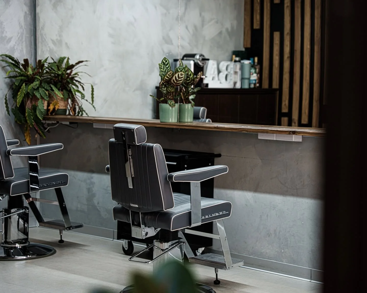 Limon Studio Hair Barbers Winchester Dybles Estate Agent 2.jpg
